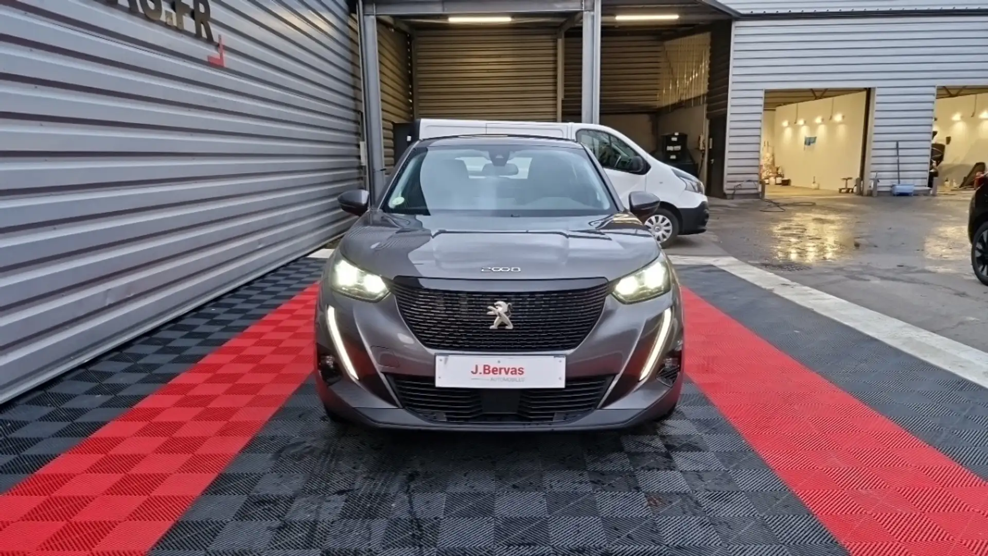 Peugeot 2008 bluehdi 130 ss eat8 active business - 2