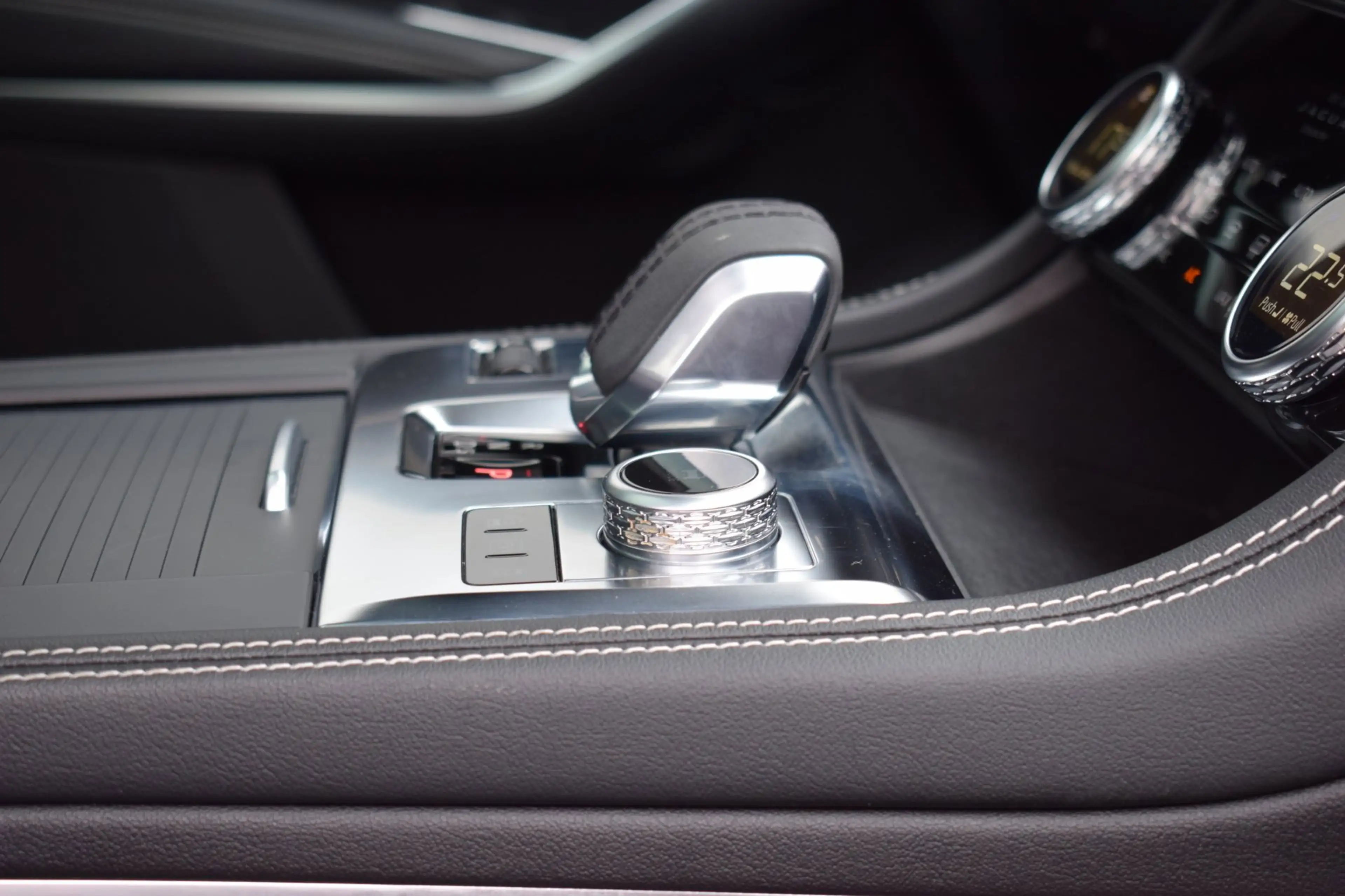Jaguar F-Pace 2.0 P400e PHEV Limited Edition R-Dynamic ORG.NED / — photo 26