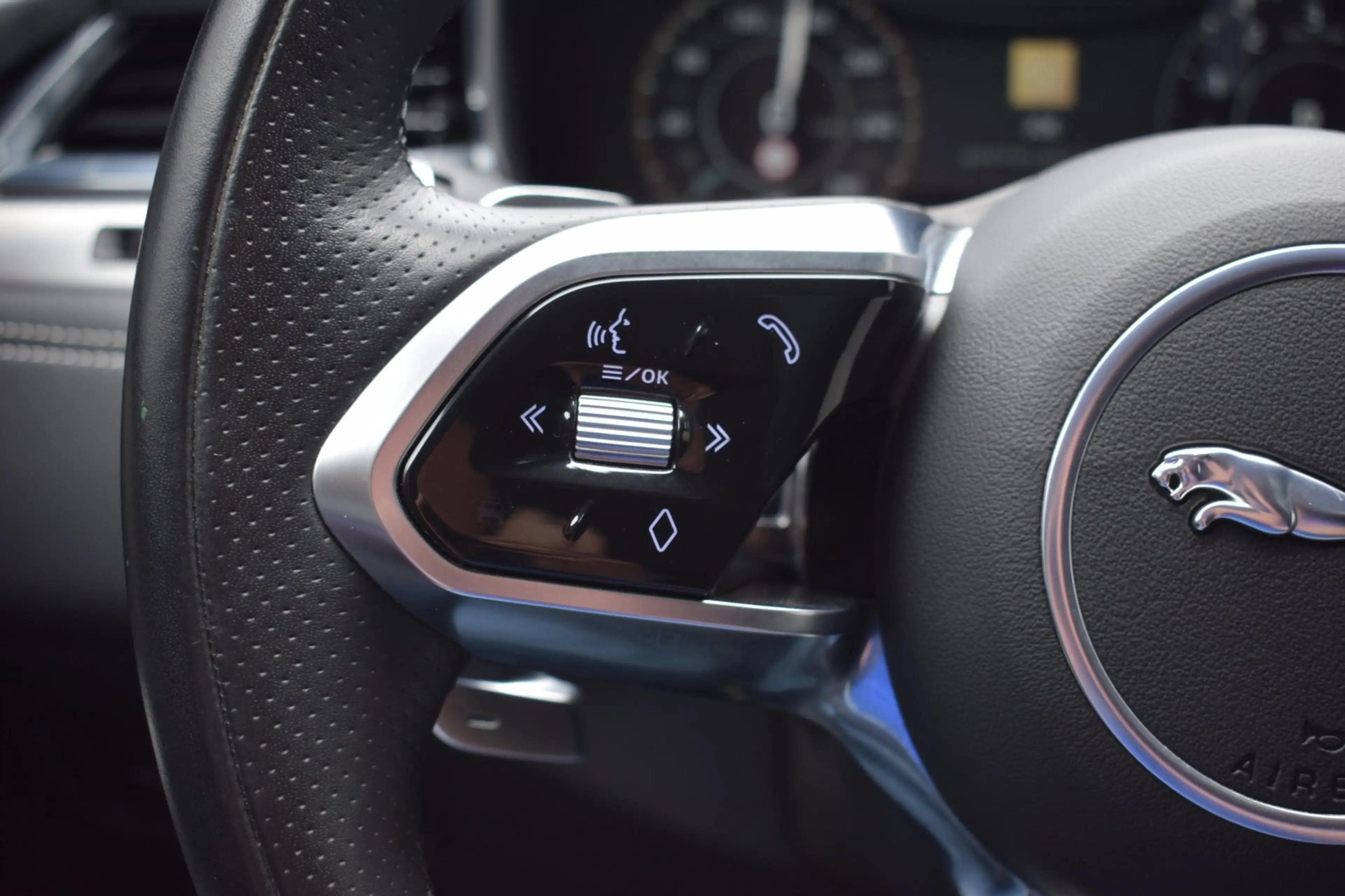 Jaguar F-Pace 2.0 P400e PHEV Limited Edition R-Dynamic ORG.NED / — photo 36