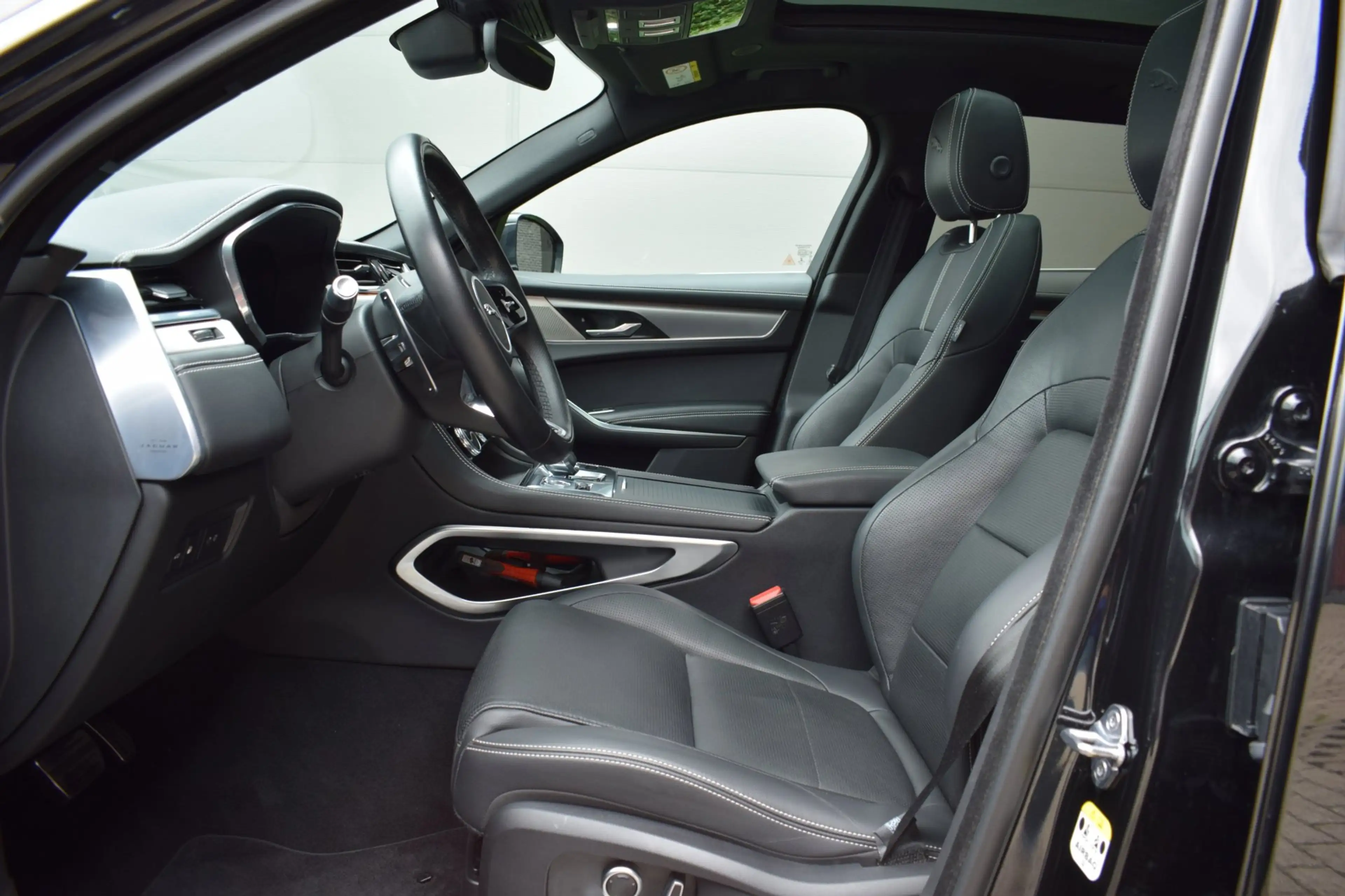 Jaguar F-Pace 2.0 P400e PHEV Limited Edition R-Dynamic ORG.NED / — photo 3