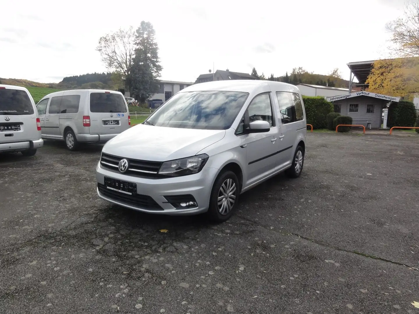 Volkswagen Caddy Trendl.AHK.Klima.Tempo.PDC Silber - 1