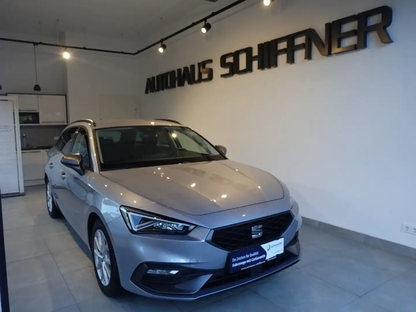 SEAT Leon SP 1,5 TSI ACT FR Silber - 2