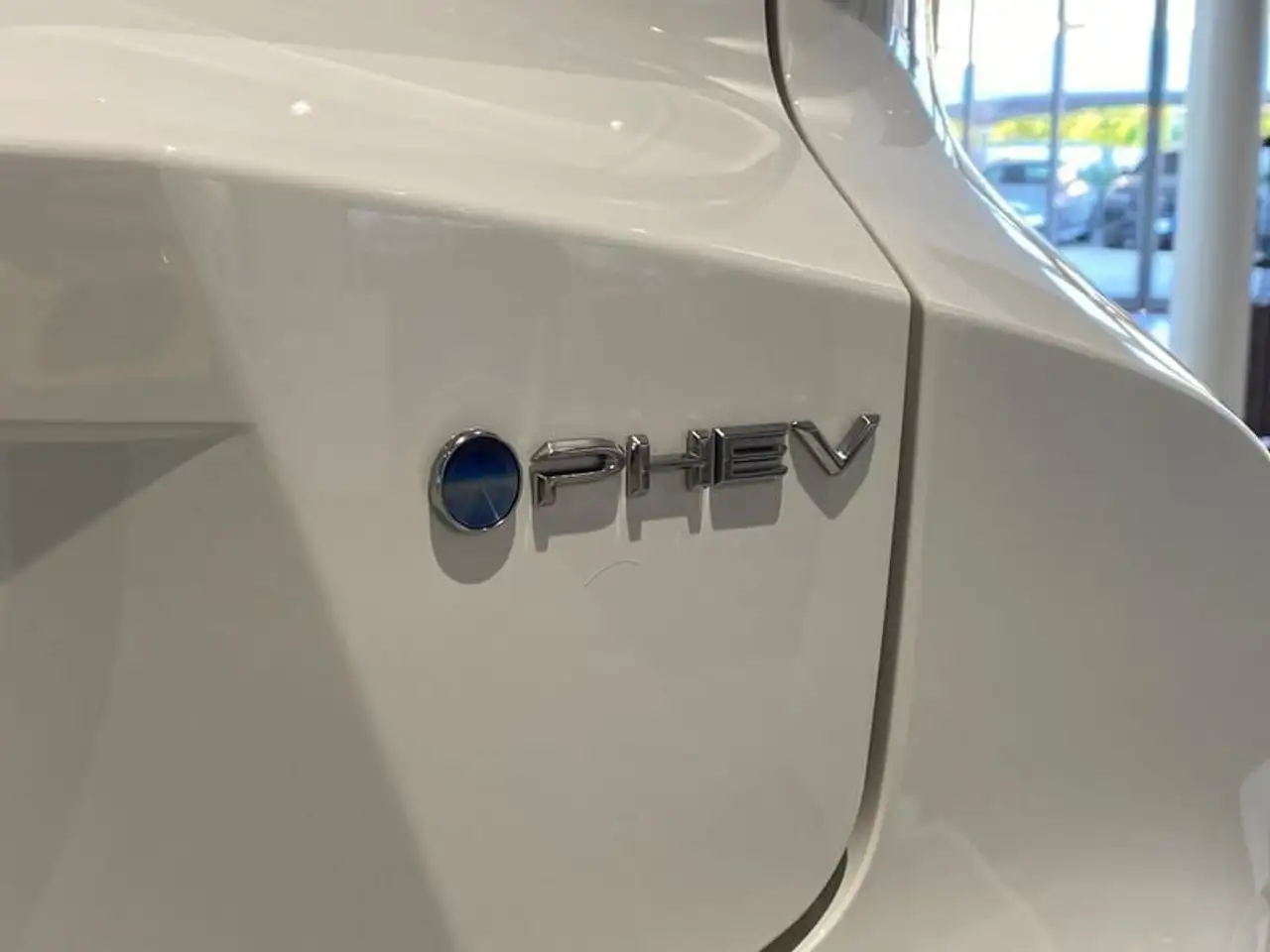 Toyota C-HR PHEV, миниатюра 6