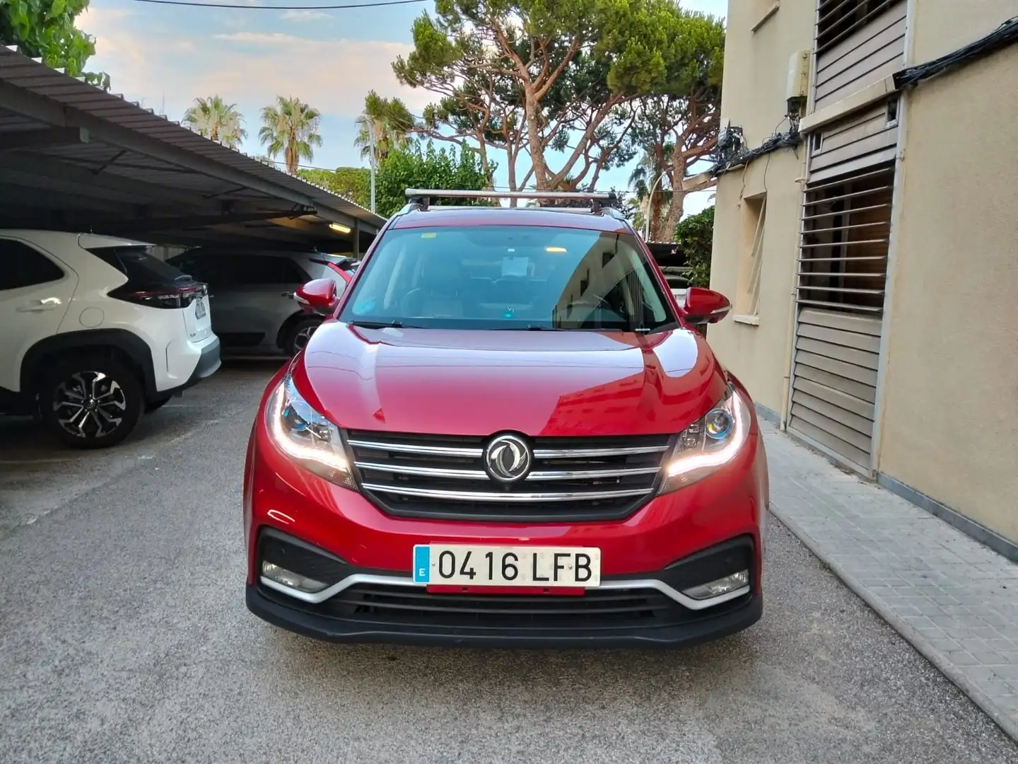 DFSK Glory 580 580 1.5T Luxury 4x2 Aut Luxury Barna - 2