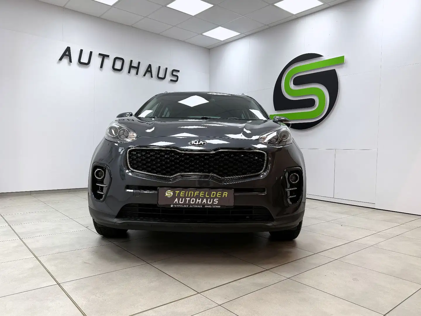 Kia Sportage Dream Team 1.7 AHK/TEMPOMAT/KAMERA/SPUR - 2