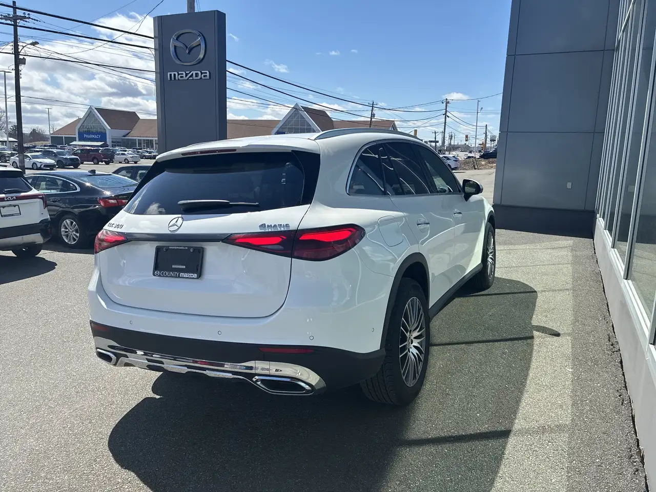 Mercedes-Benz GLC снимка Mercedes-Benz GLC