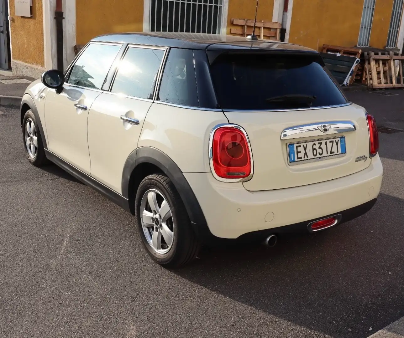 MINI Cooper D 1.5 5p - 2