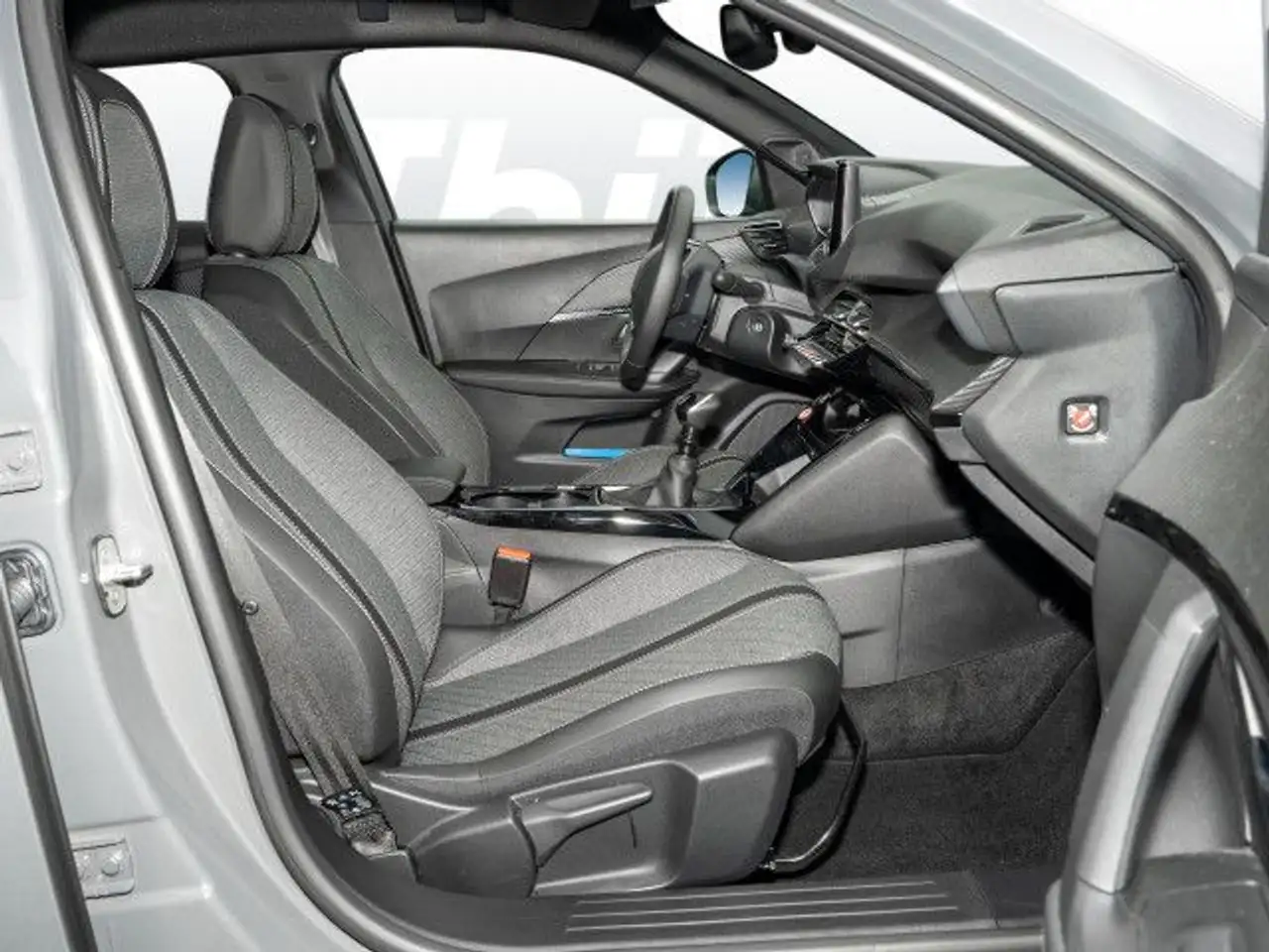 Peugeot 2008 Allure 1.2 PureTech Bluetooth LED Klima 3
