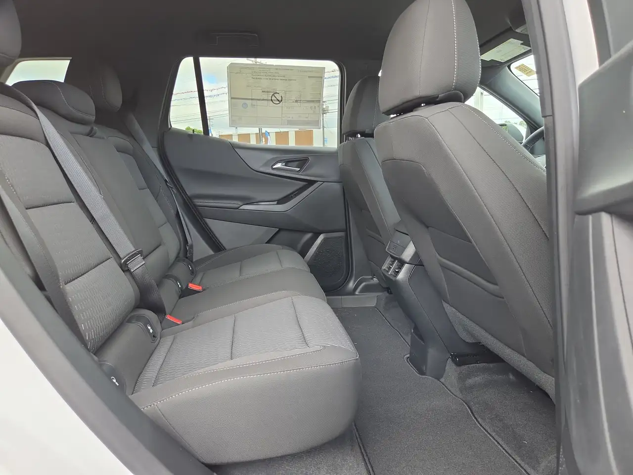 Chevrolet Equinox photo Chevrolet Equinox