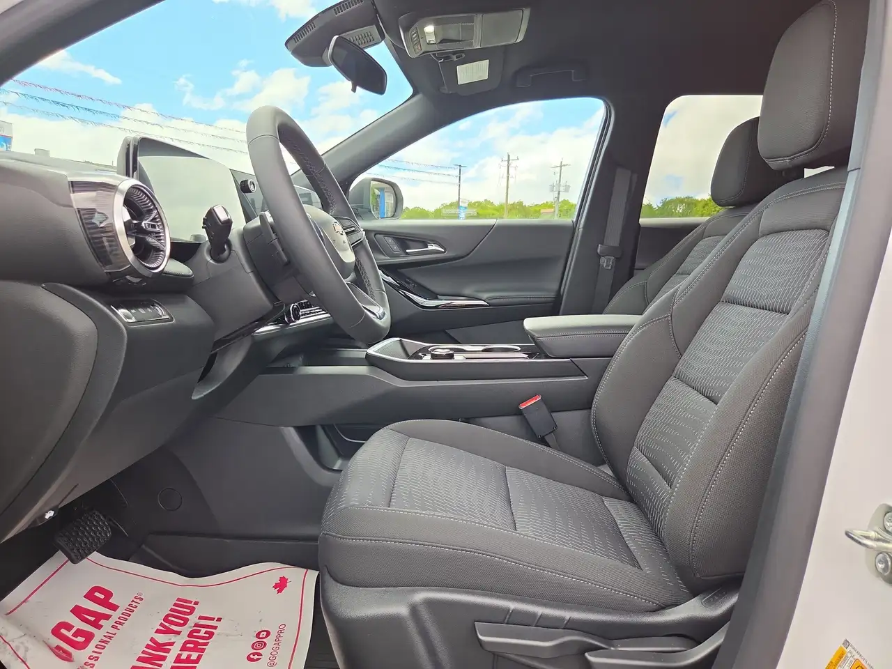 Chevrolet Equinox photo Chevrolet Equinox