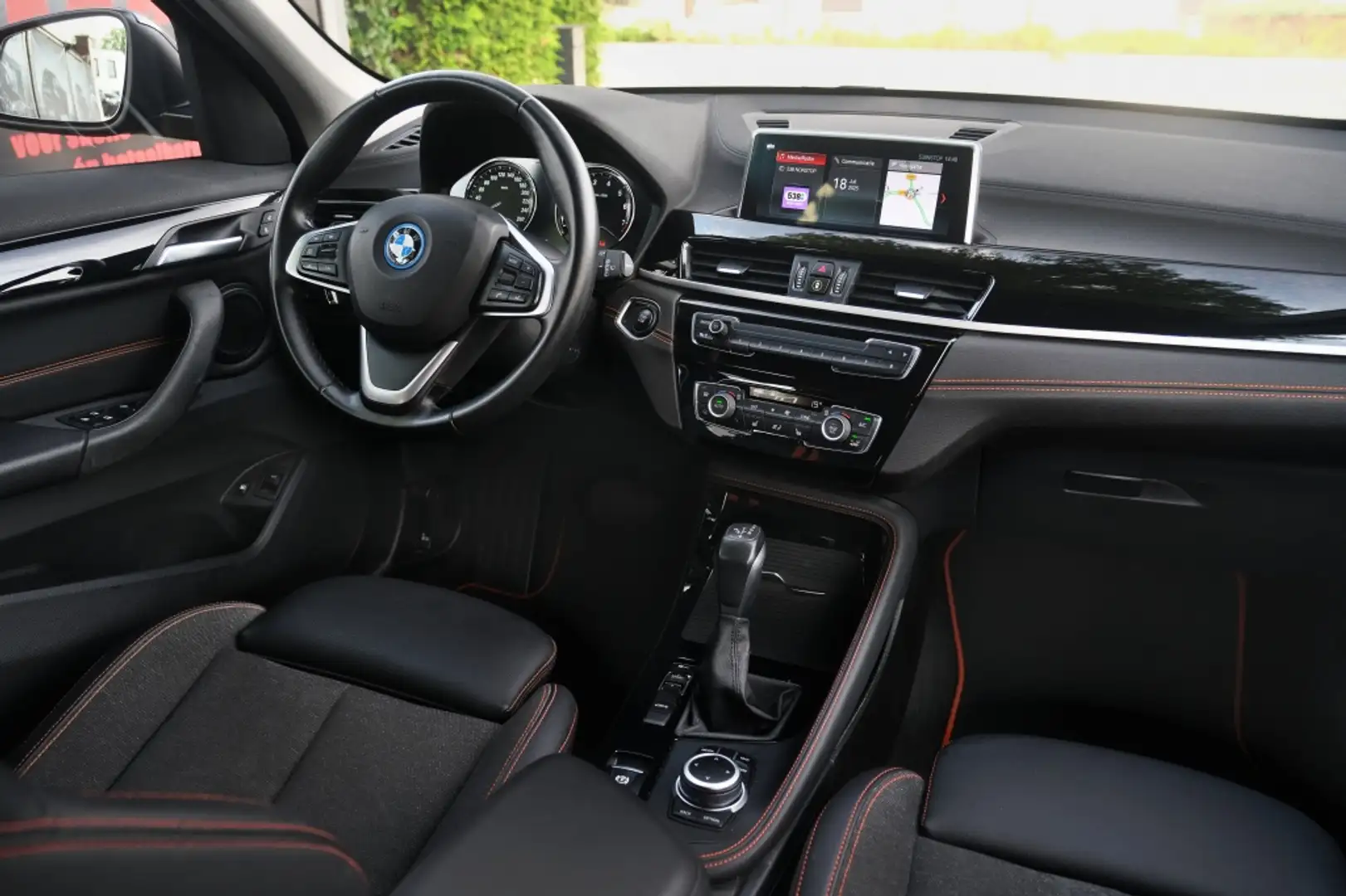 BMW X1 xDrive25e Sportline Plug In Hybrid 220pk Gri - 2