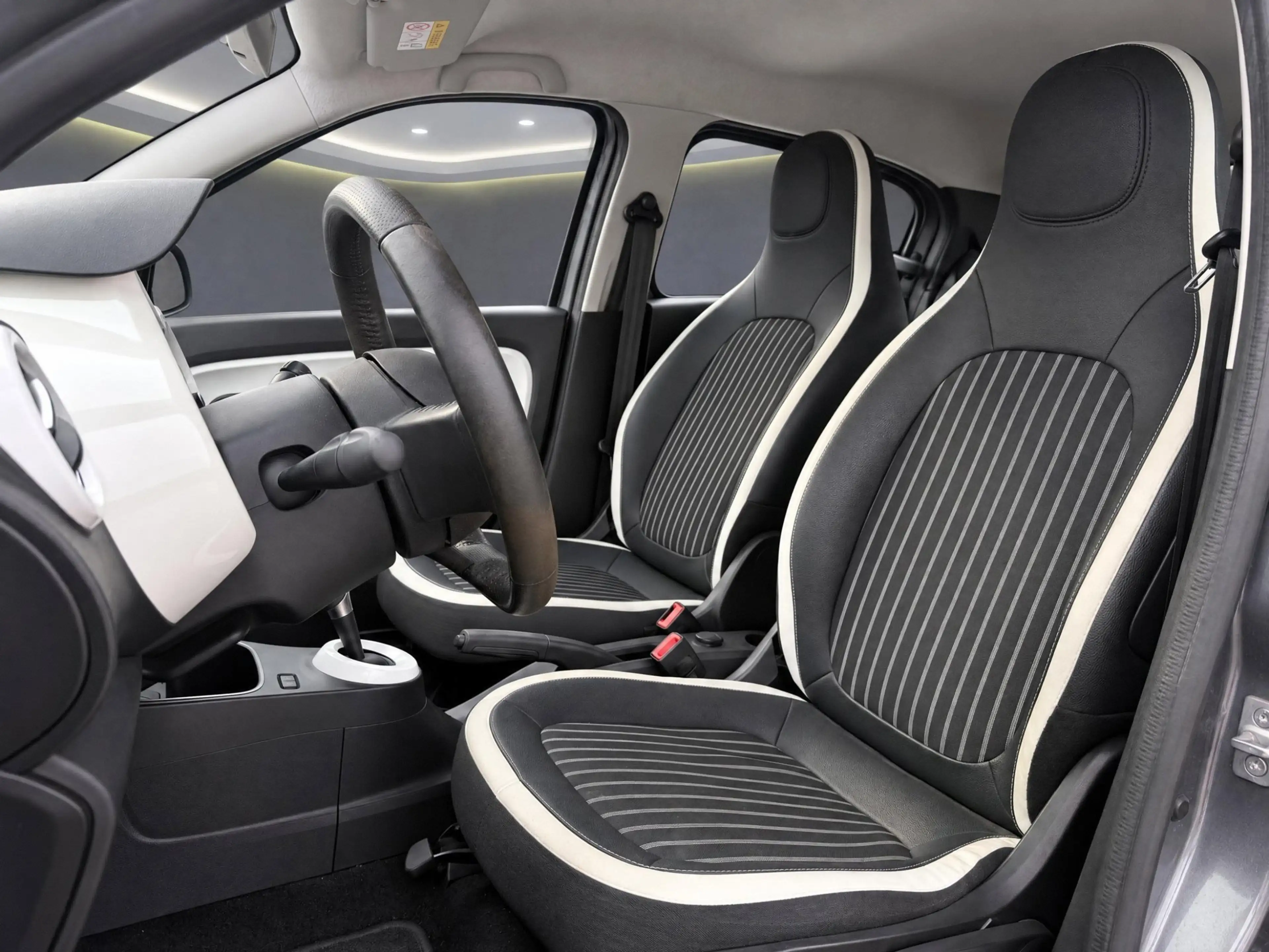 Renault Twingo 1.0 SCe Luxe Automaat met Led !!! Leder !!! Carpla — photo 10