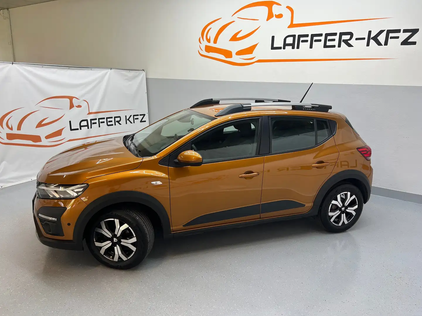Dacia Sandero Stepway Comfort TCe 90 KLIMA RFK PDC Gold - 2
