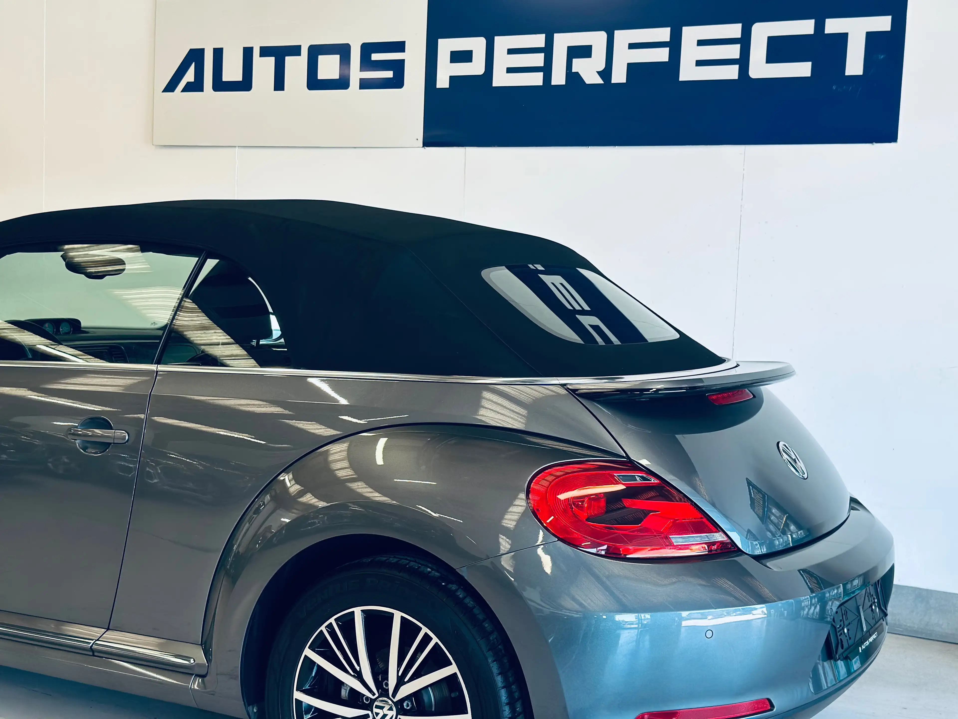 Volkswagen Beetle Beetle 1.2TSI CABRIOLET CAMERA PDC CLIM BIZONE LIM BLUETOOTH — photo 6