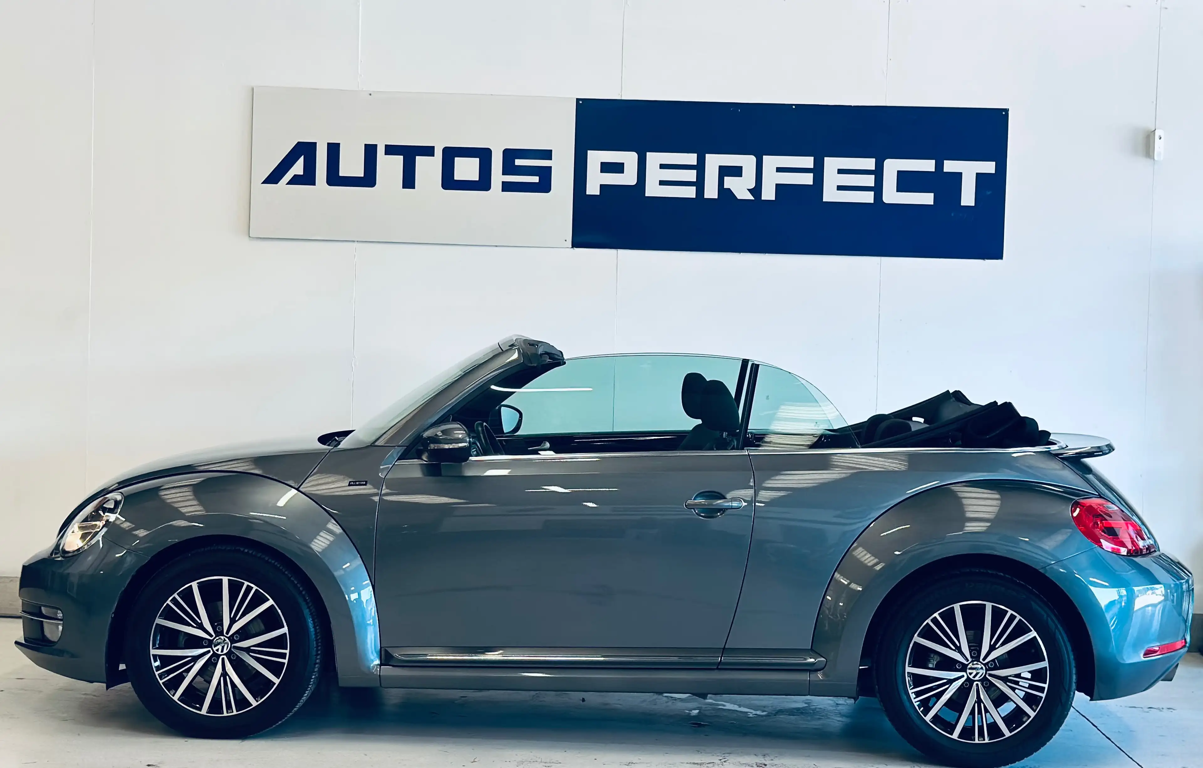 Volkswagen Beetle Beetle 1.2TSI CABRIOLET CAMERA PDC CLIM BIZONE LIM BLUETOOTH — photo 3