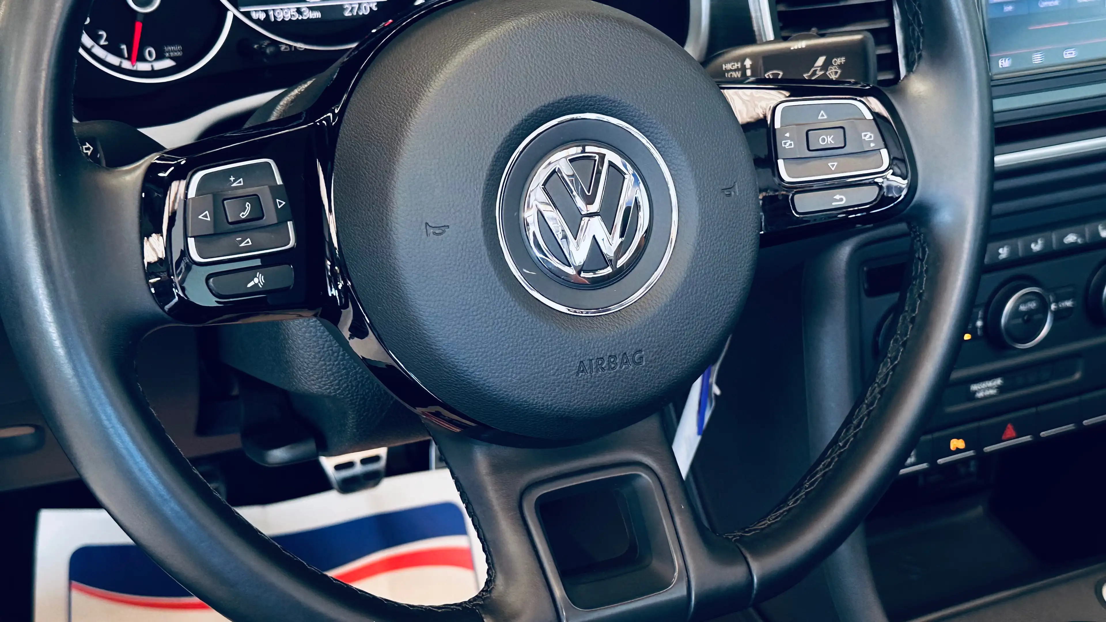 Volkswagen Beetle Beetle 1.2TSI CABRIOLET CAMERA PDC CLIM BIZONE LIM BLUETOOTH — photo 10