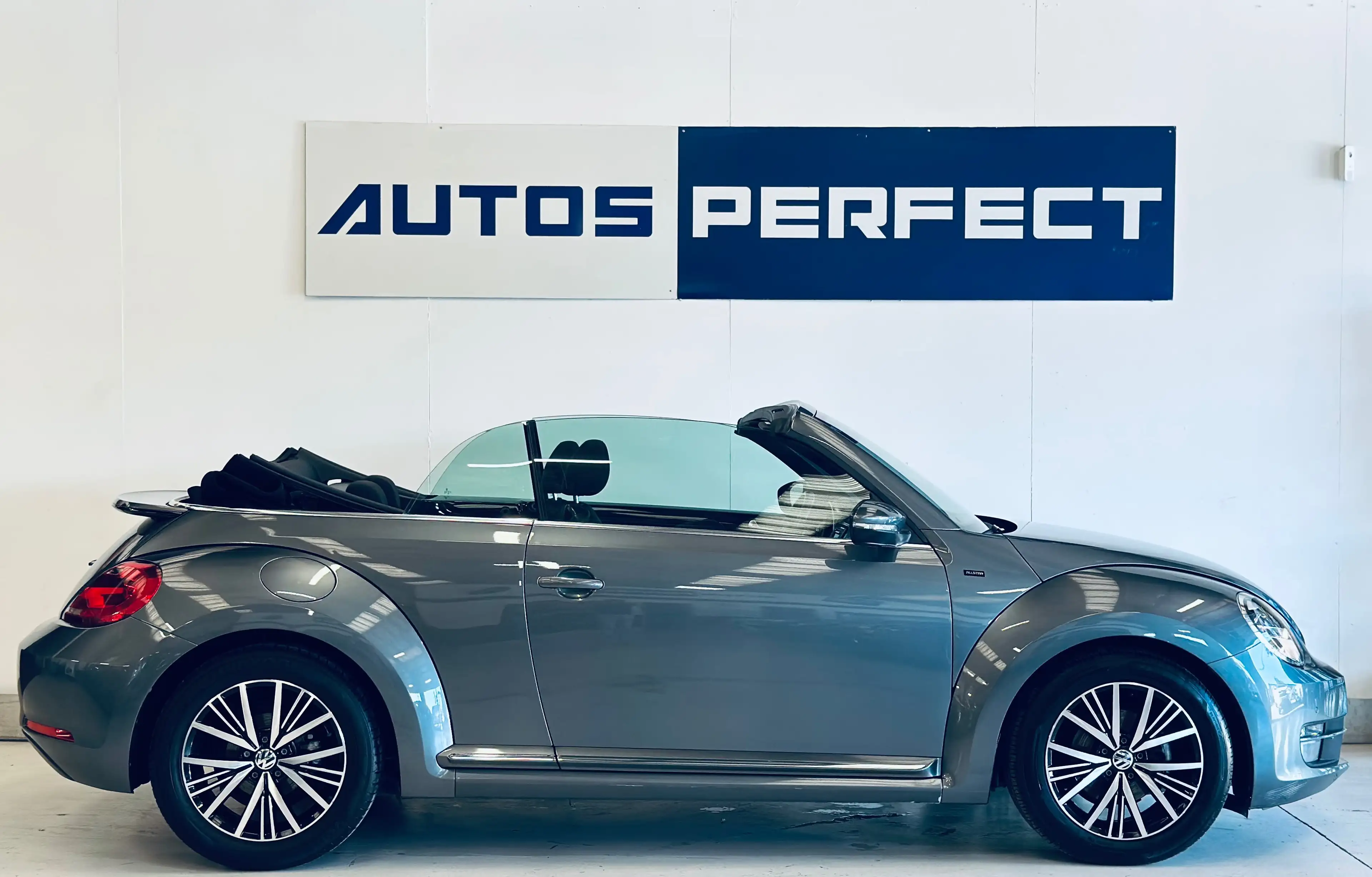 Volkswagen Beetle Beetle 1.2TSI CABRIOLET CAMERA PDC CLIM BIZONE LIM BLUETOOTH — photo 4