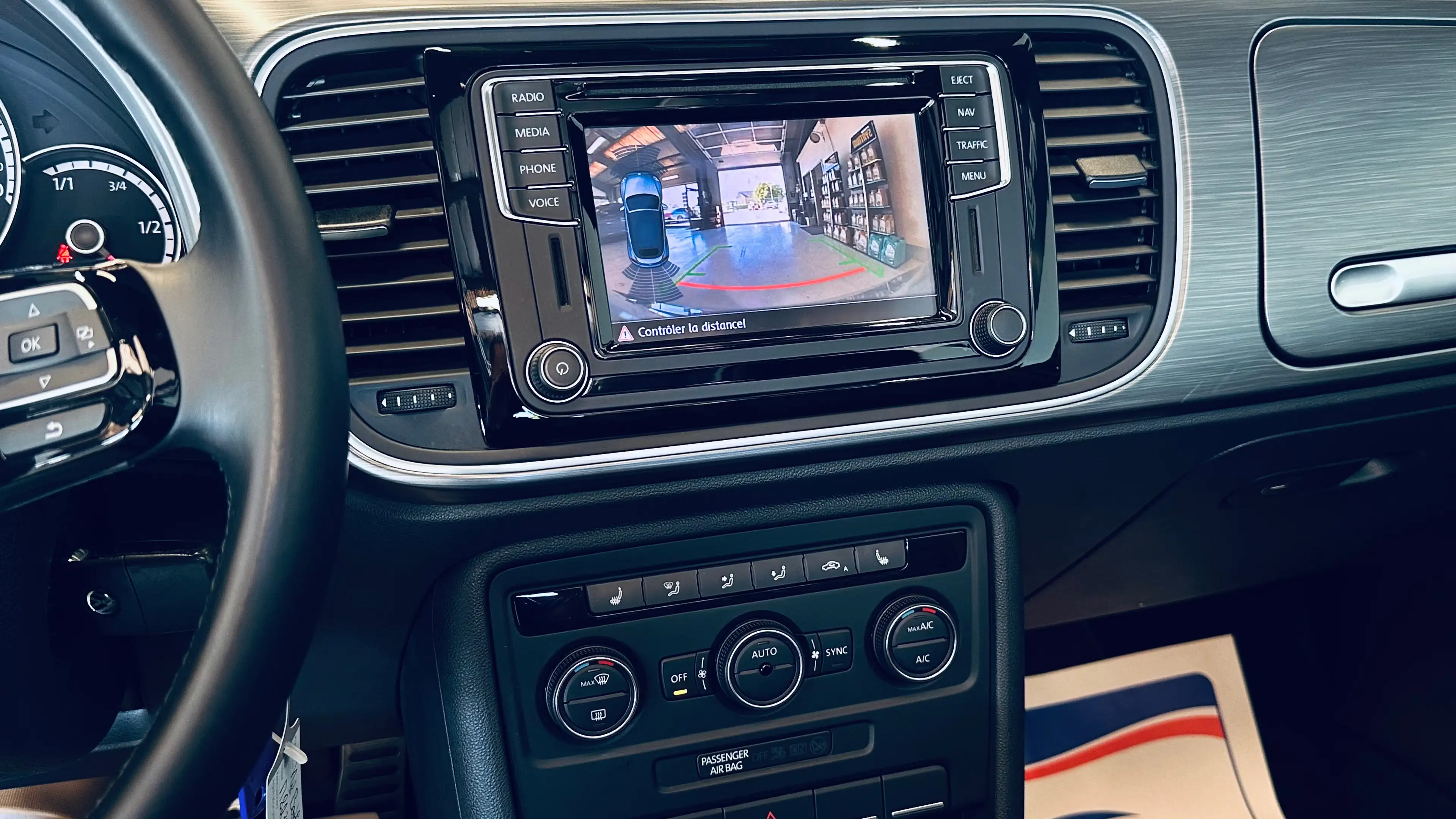Volkswagen Beetle Beetle 1.2TSI CABRIOLET CAMERA PDC CLIM BIZONE LIM BLUETOOTH — photo 13