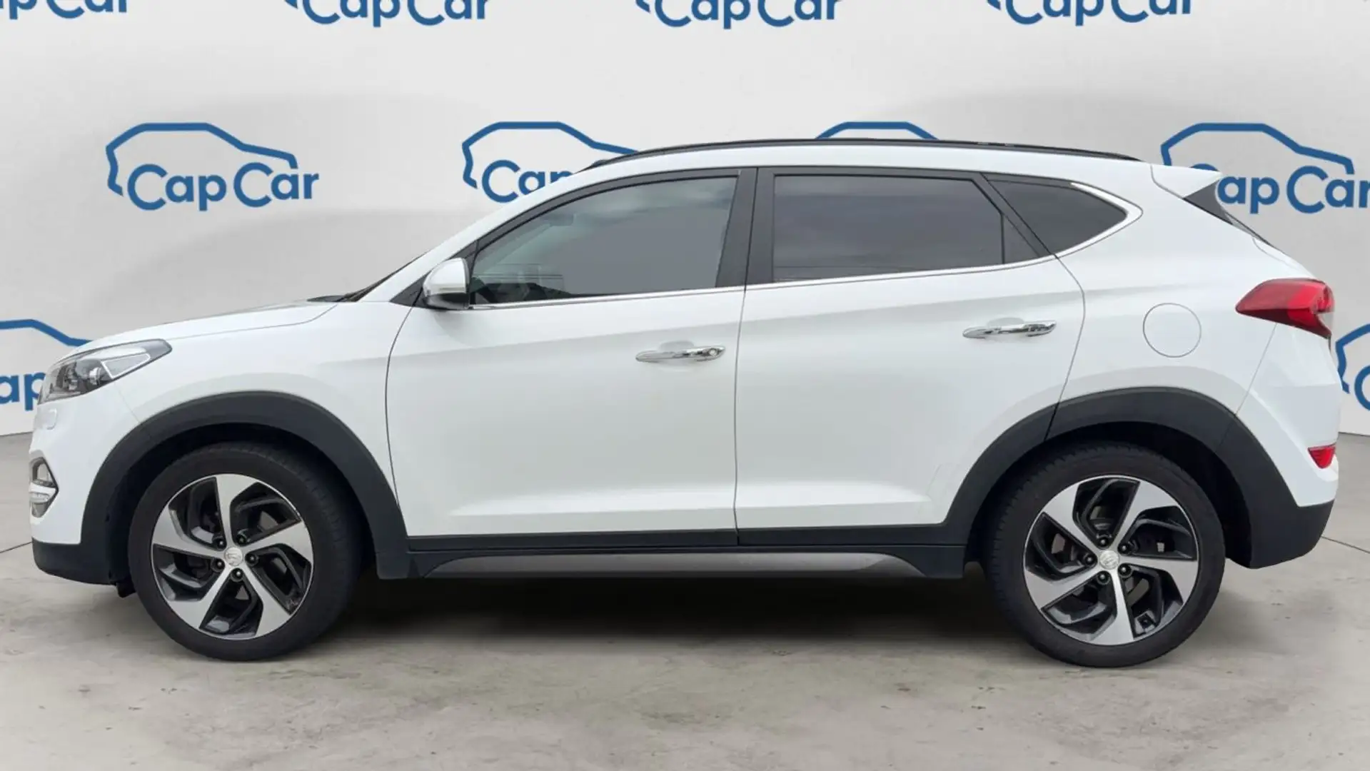 Hyundai TUCSON II 2.0 CRDi 136 Executive Wit - 2