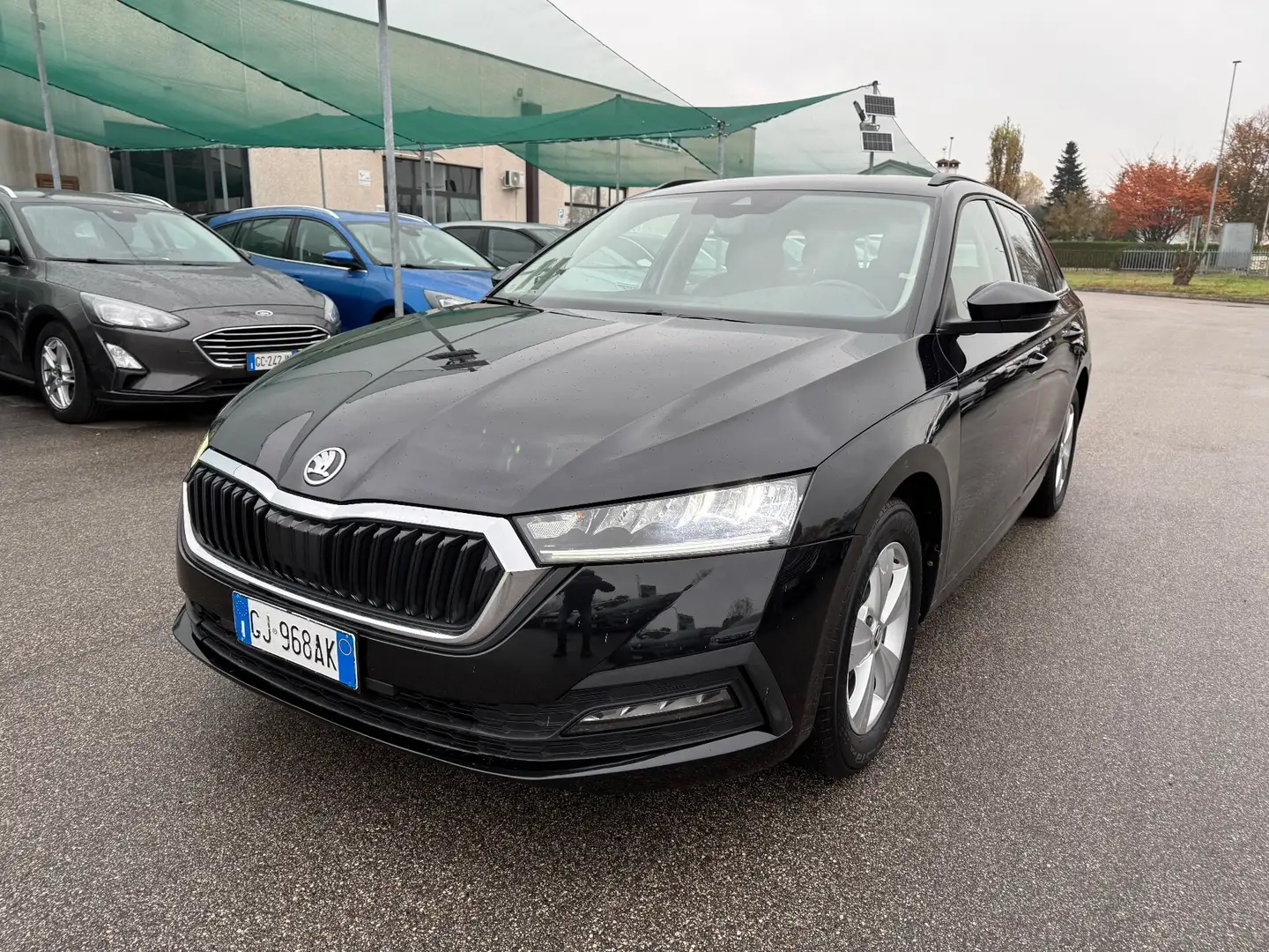 Skoda Octavia Octavia 2.0 TDI EVO SCR Wagon Executive Noir - 1