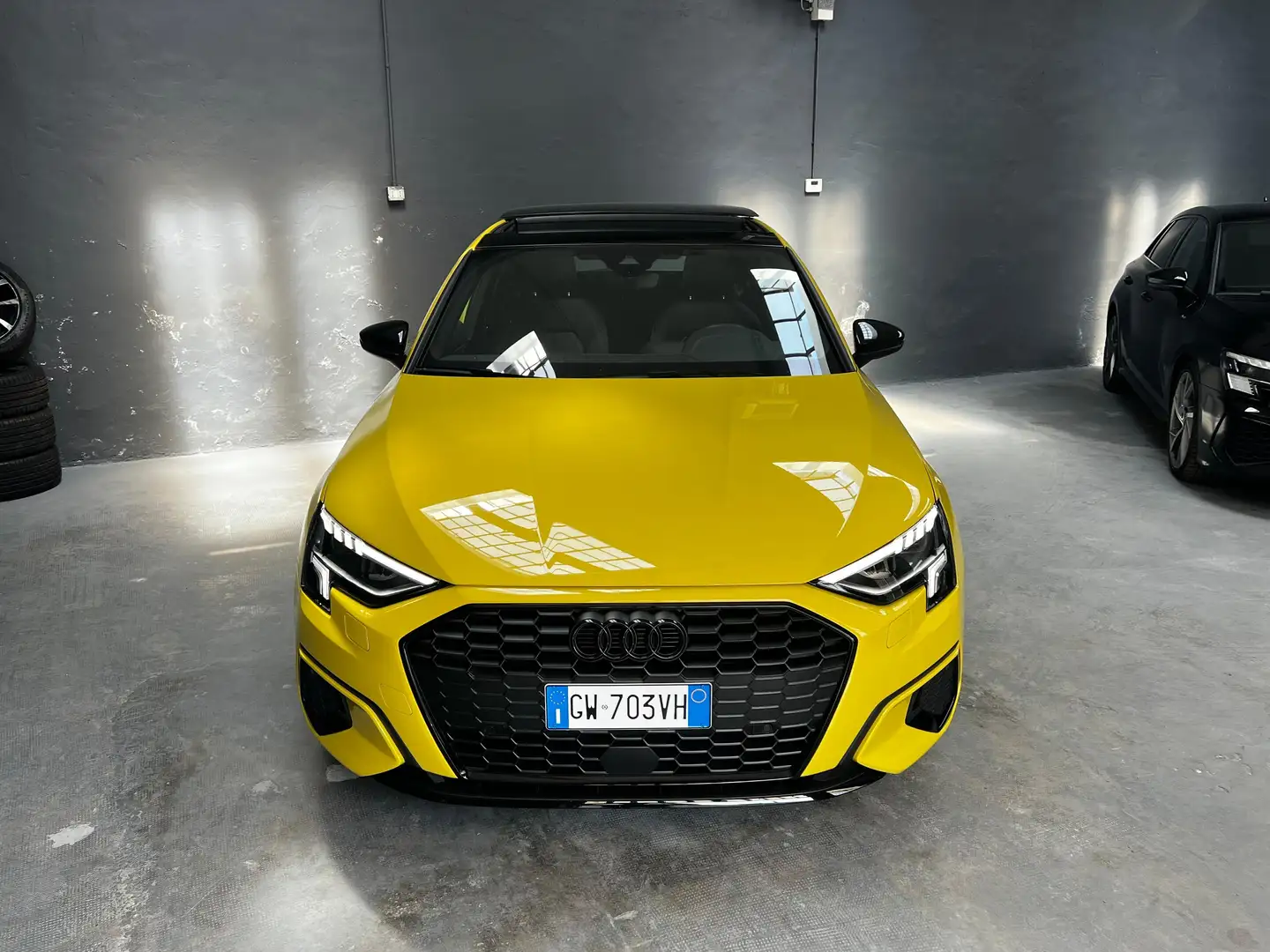 Audi A3 A3 Sportback 35 2.0 tdi Business Advanced s-tronic Gelb - 2