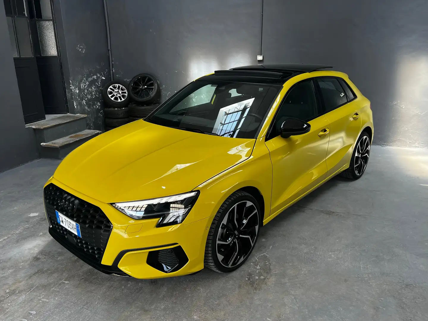 Audi A3 A3 Sportback 35 2.0 tdi Business Advanced s-tronic Gelb - 1