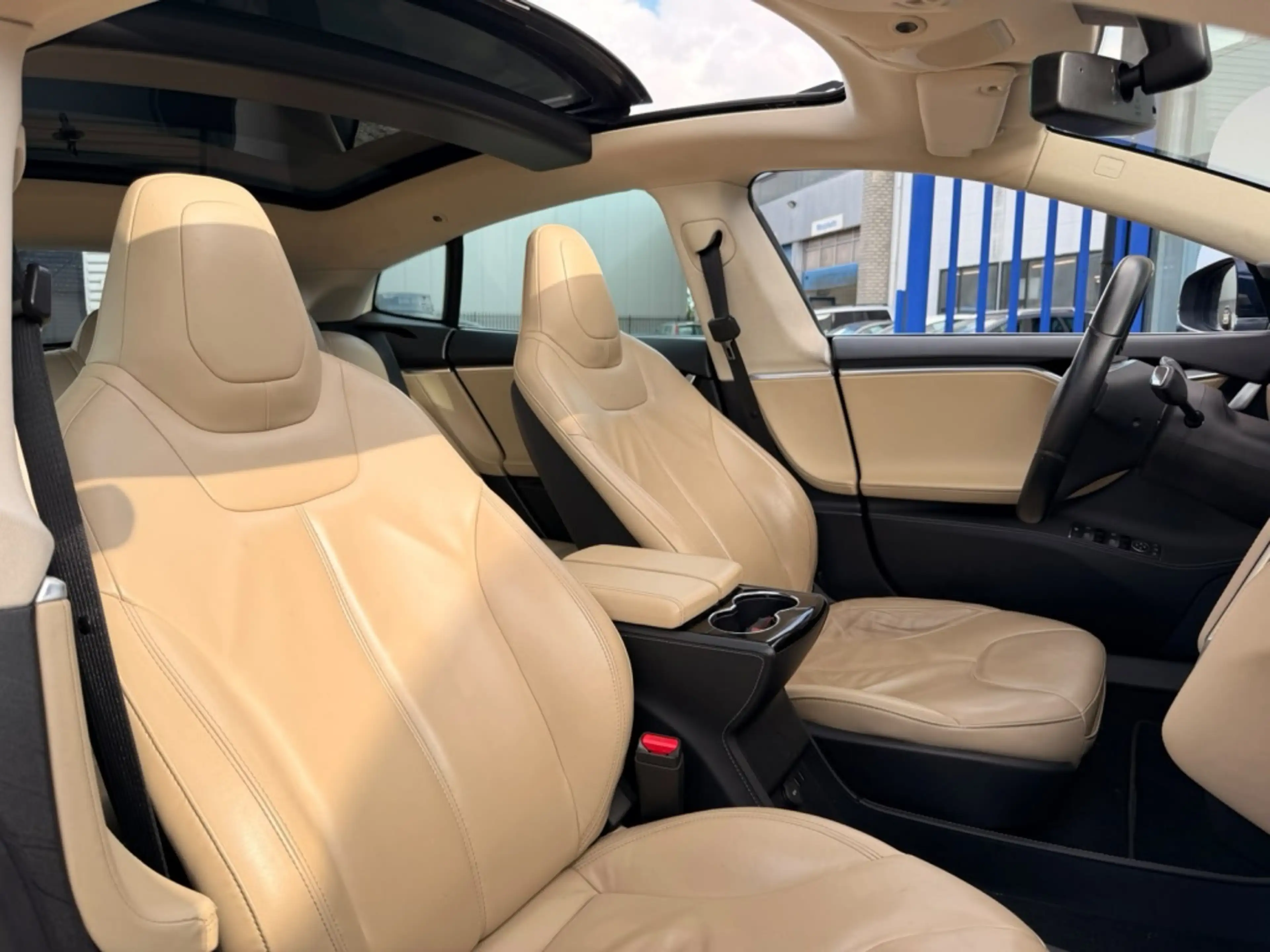 Tesla Model S motors 85 Performance | FREE SUPERCHARGEN | PANODA — photo 10