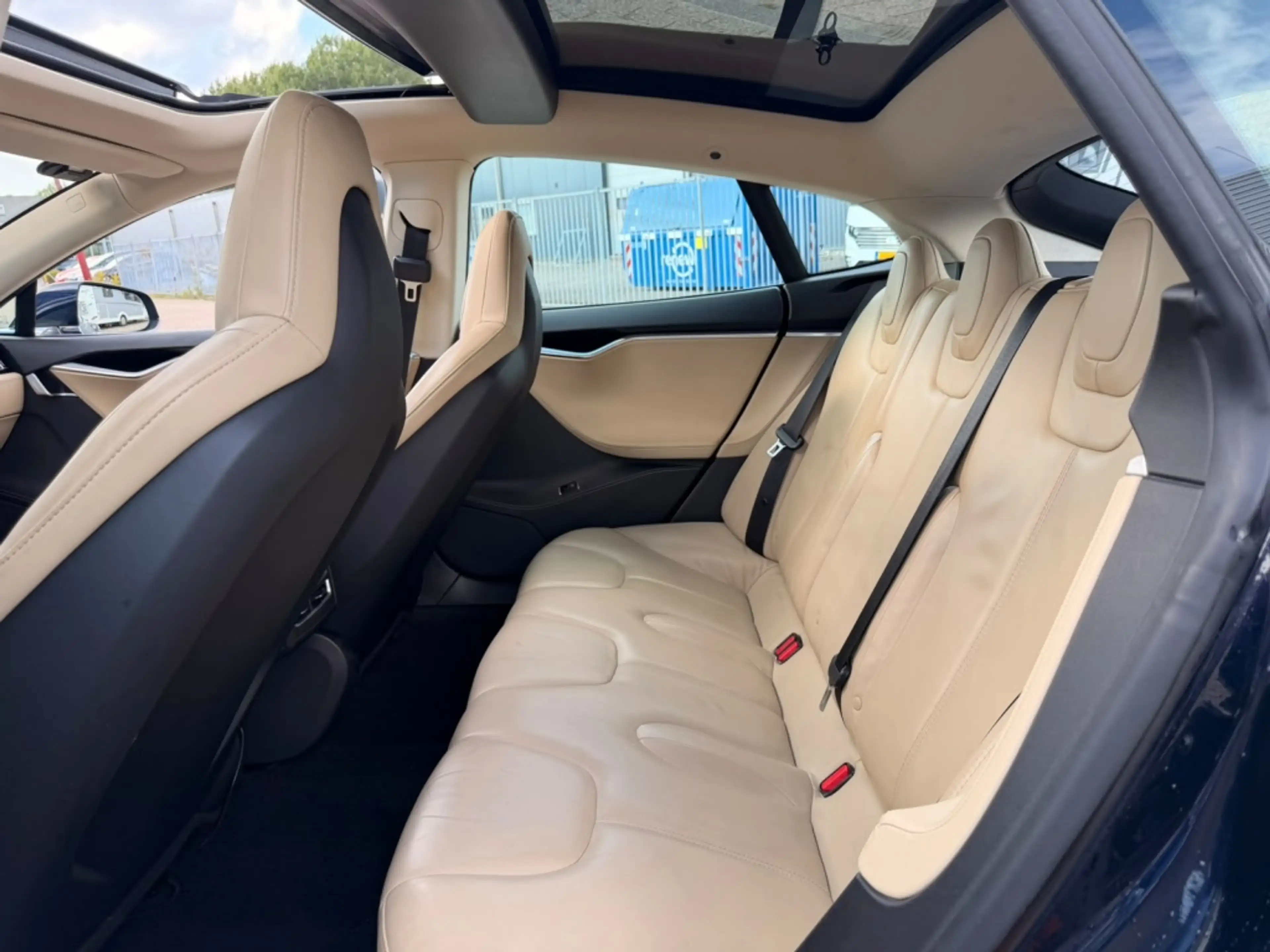Tesla Model S motors 85 Performance | FREE SUPERCHARGEN | PANODA — photo 14