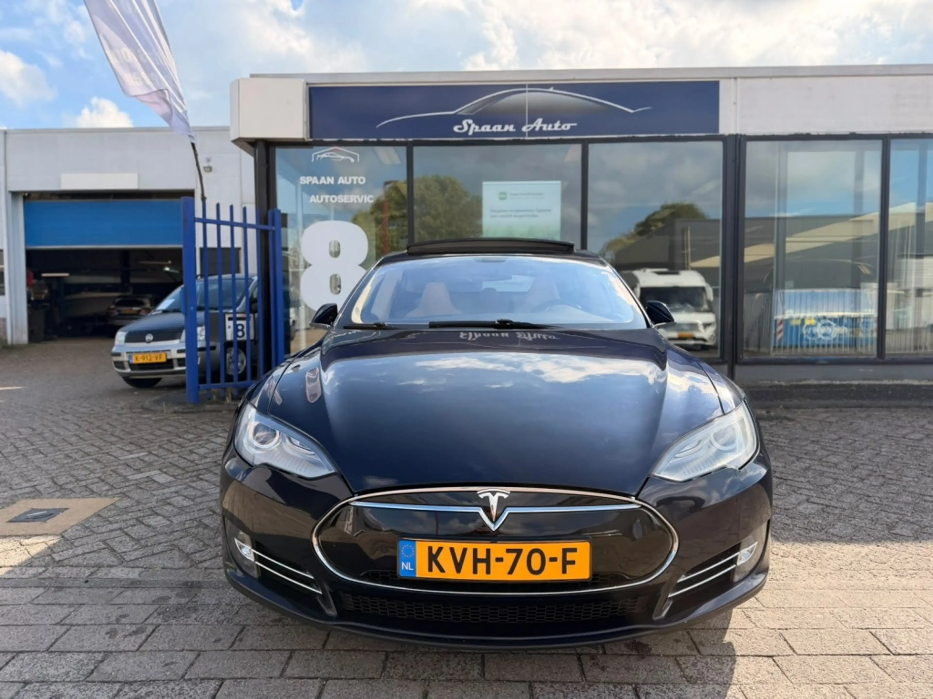 Tesla Model S motors 85 Performance | FREE SUPERCHARGEN | PANODA — photo 4