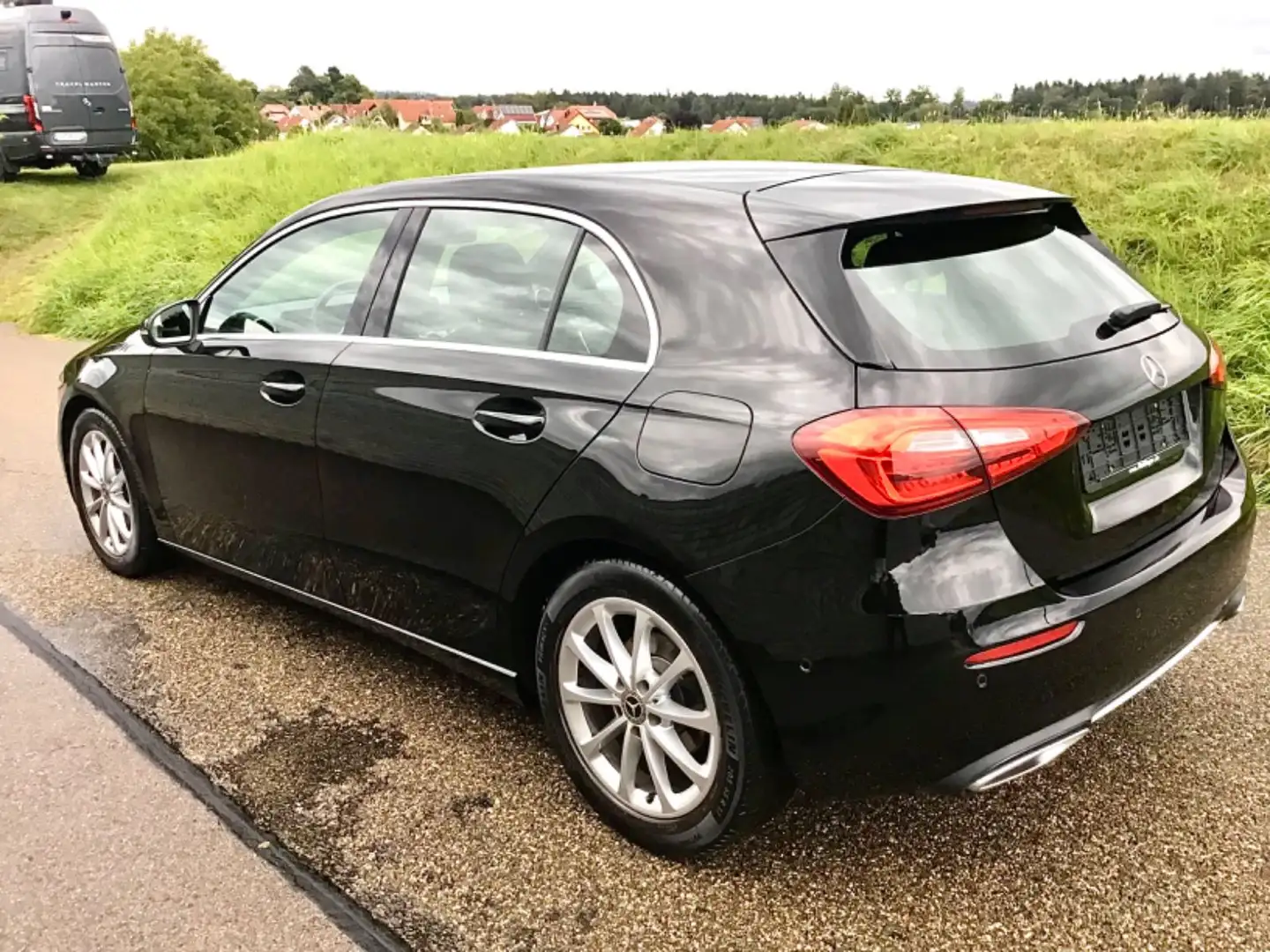 Mercedes-Benz A 200 Progressive-NAVI/PDC/SHZ/Widescreen/8fach ALU ! Noir - 2