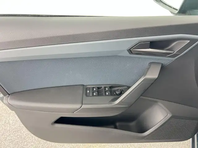 Seat Ibiza view 10