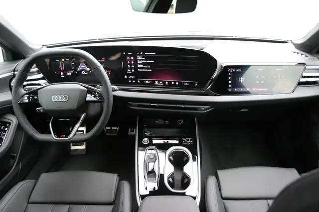 Audi A6 view 11