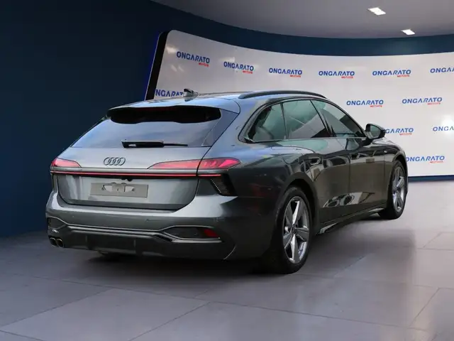 Audi A6 view 7