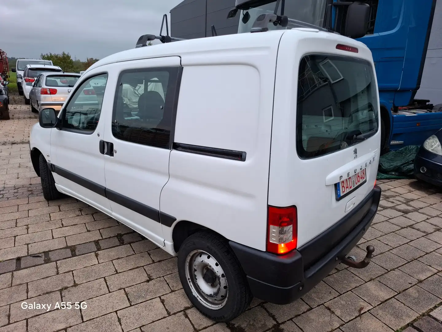 Peugeot Partner Erst Besitz, 83000 km,Ahk Weiß - 2