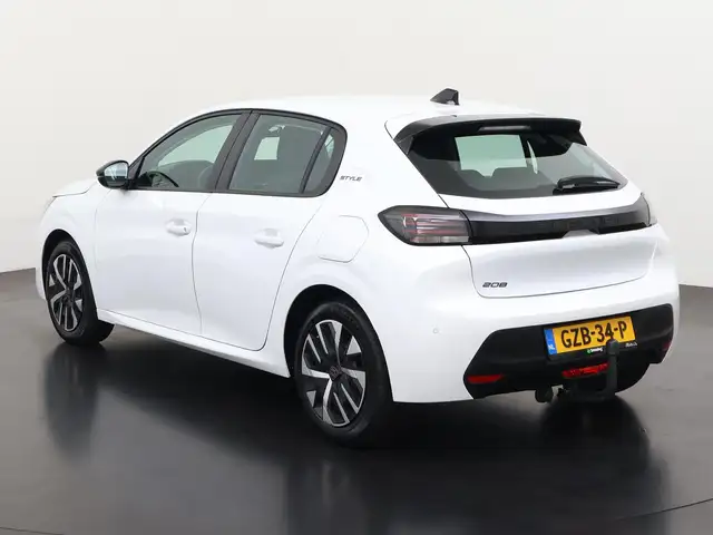 Peugeot 208 view 6