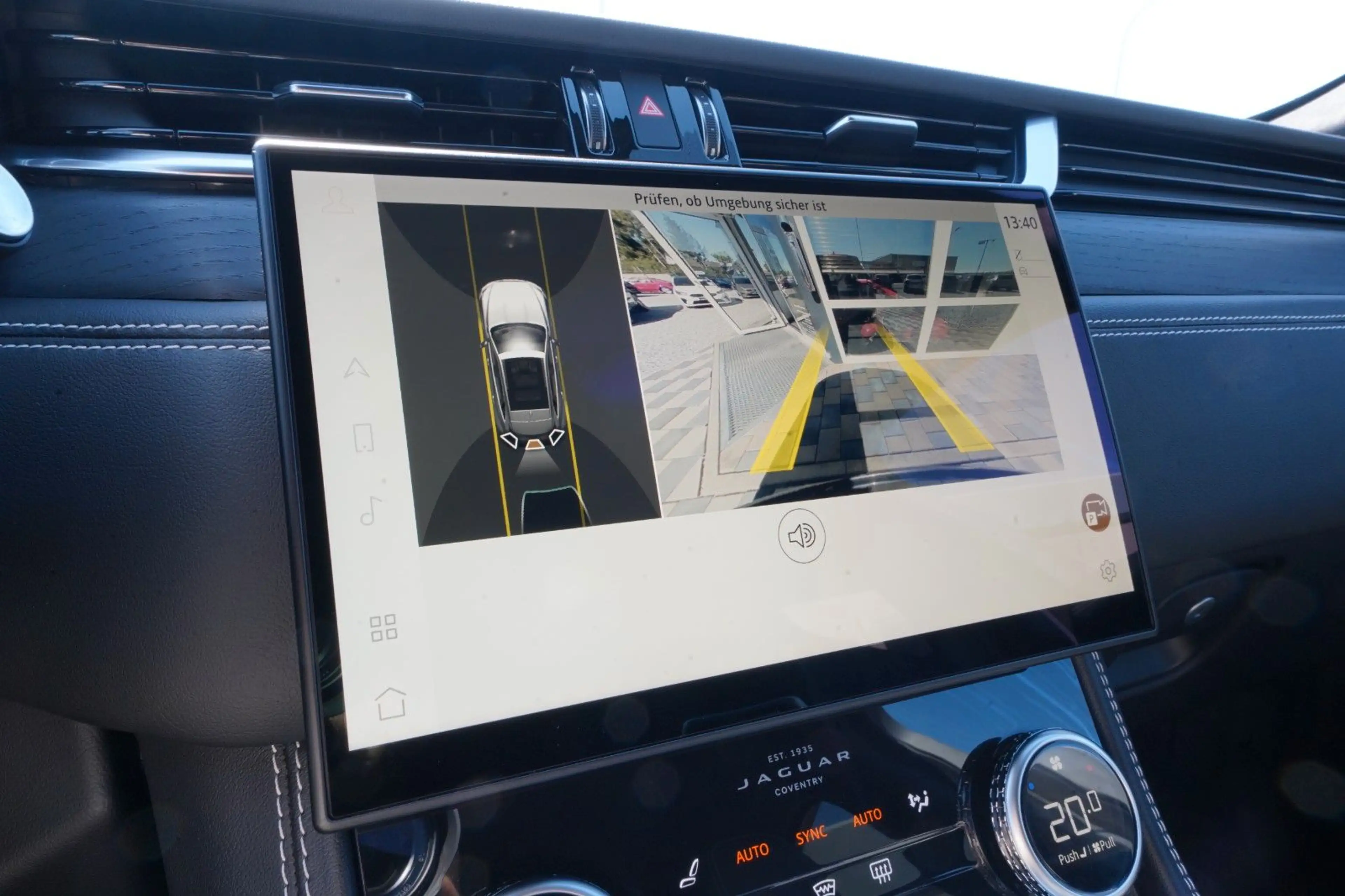 Jaguar F-Pace F-PACE R-Dynamic HSE AWD*1.Hand*Pano*Kamera*STHZ — photo 14