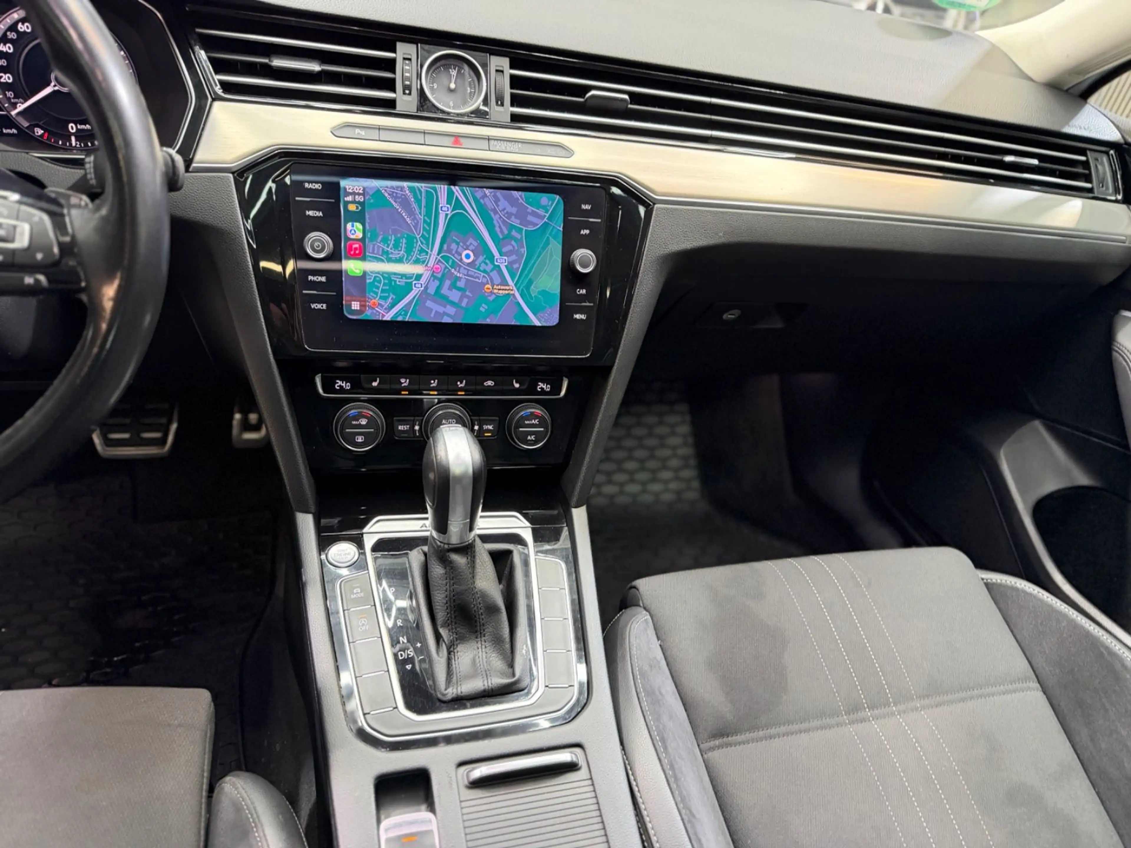 Volkswagen Passat Alltrack Passat Variant Alltrack 4Motion Pano 19' AHK KAM — photo 15