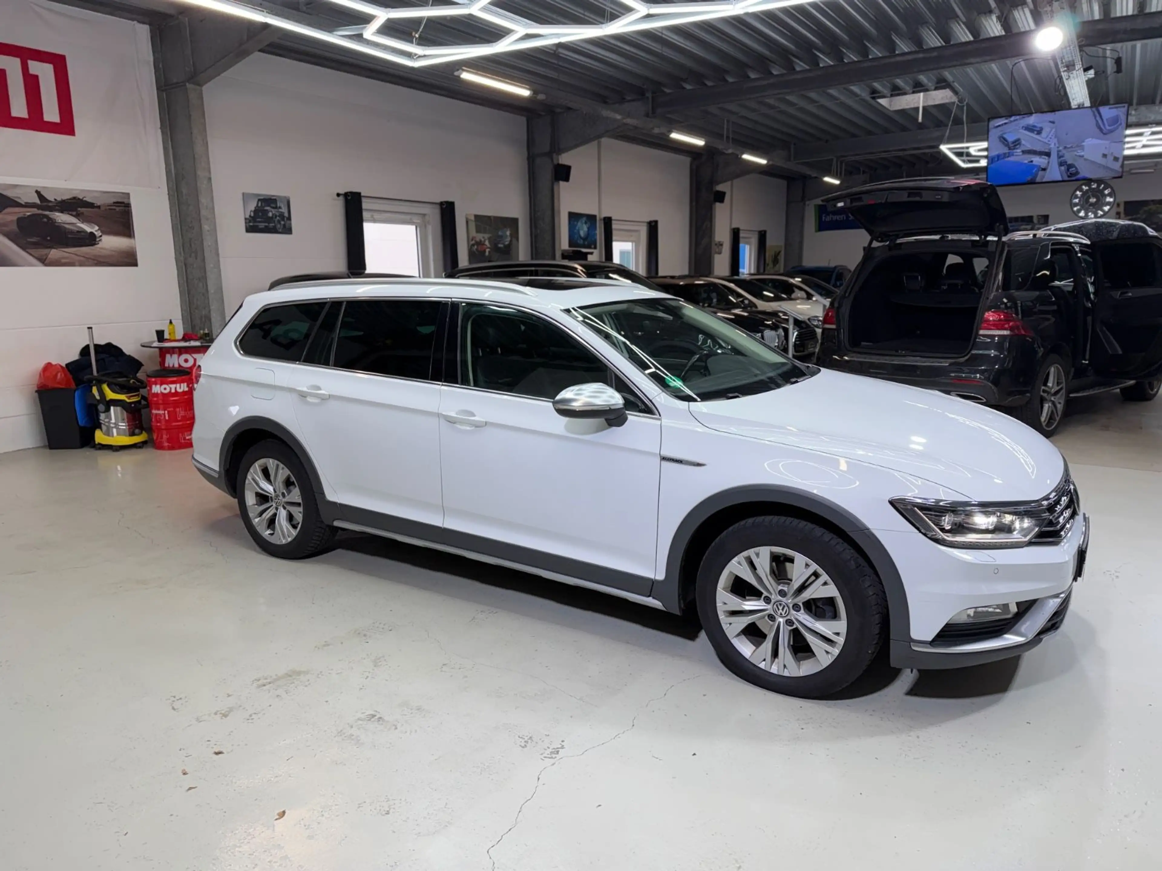 Volkswagen Passat Alltrack Passat Variant Alltrack 4Motion Pano 19' AHK KAM — photo 5