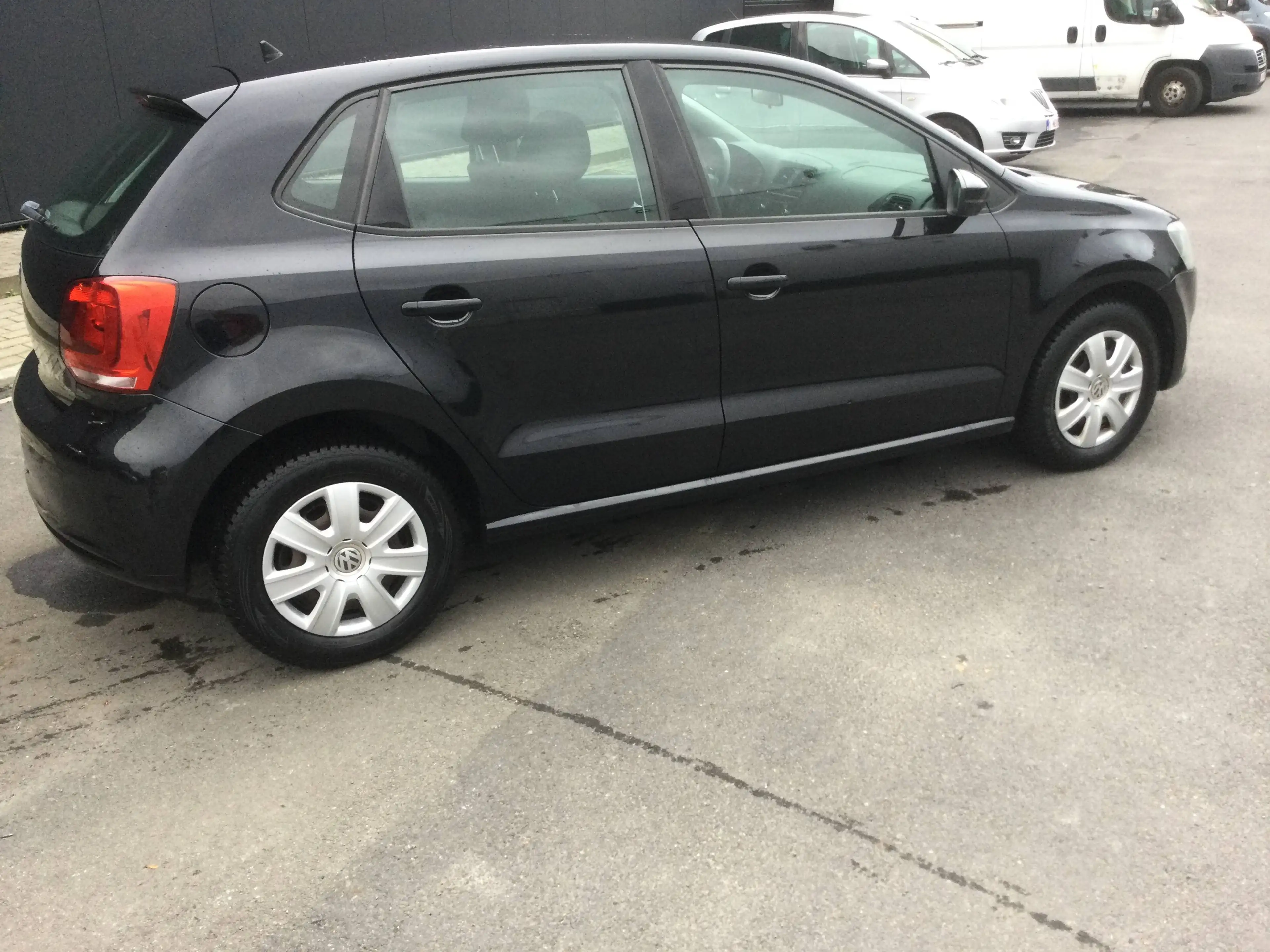 Volkswagen Polo Polo 1.0i Trendline — photo 3