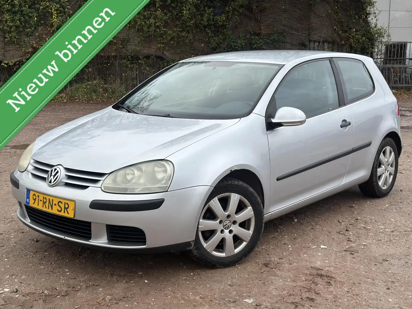 Volkswagen Golf 1.6 FSI Turijn KOOPJE AIRCO 2XSLEU ELEKPAKKE Grijs - 1