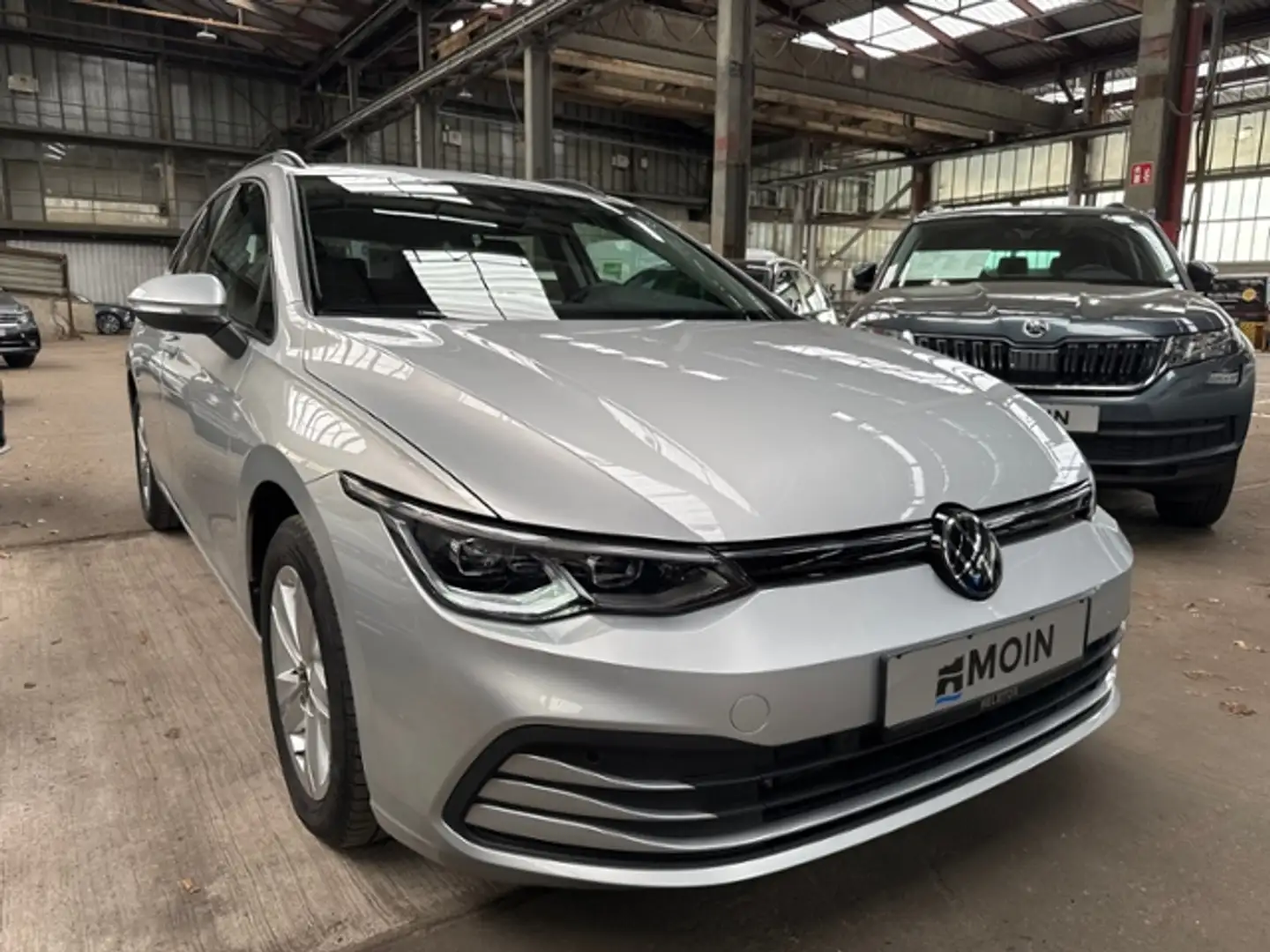 Volkswagen Golf Variant VIII Variant 2.0 TDI Life Navi PDC LED Silber - 2