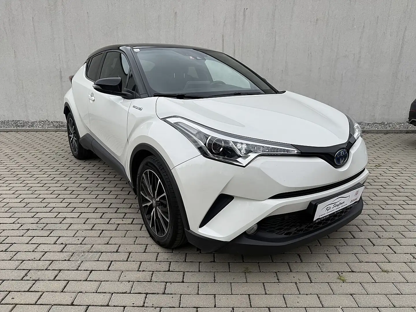 Toyota C-HR 1.8 Hybrid C - Hybrid LUB 2WD Weiß - 1