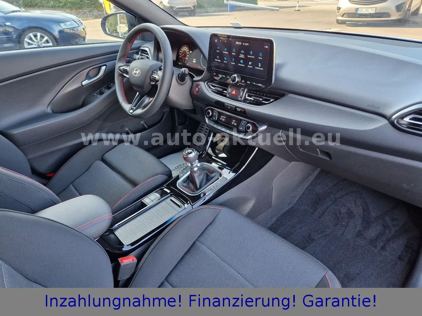 Hyundai i30 N LINE FASTB. 1,5TGDI 48V DIG.TACHO NAVI LED Bleu - 2