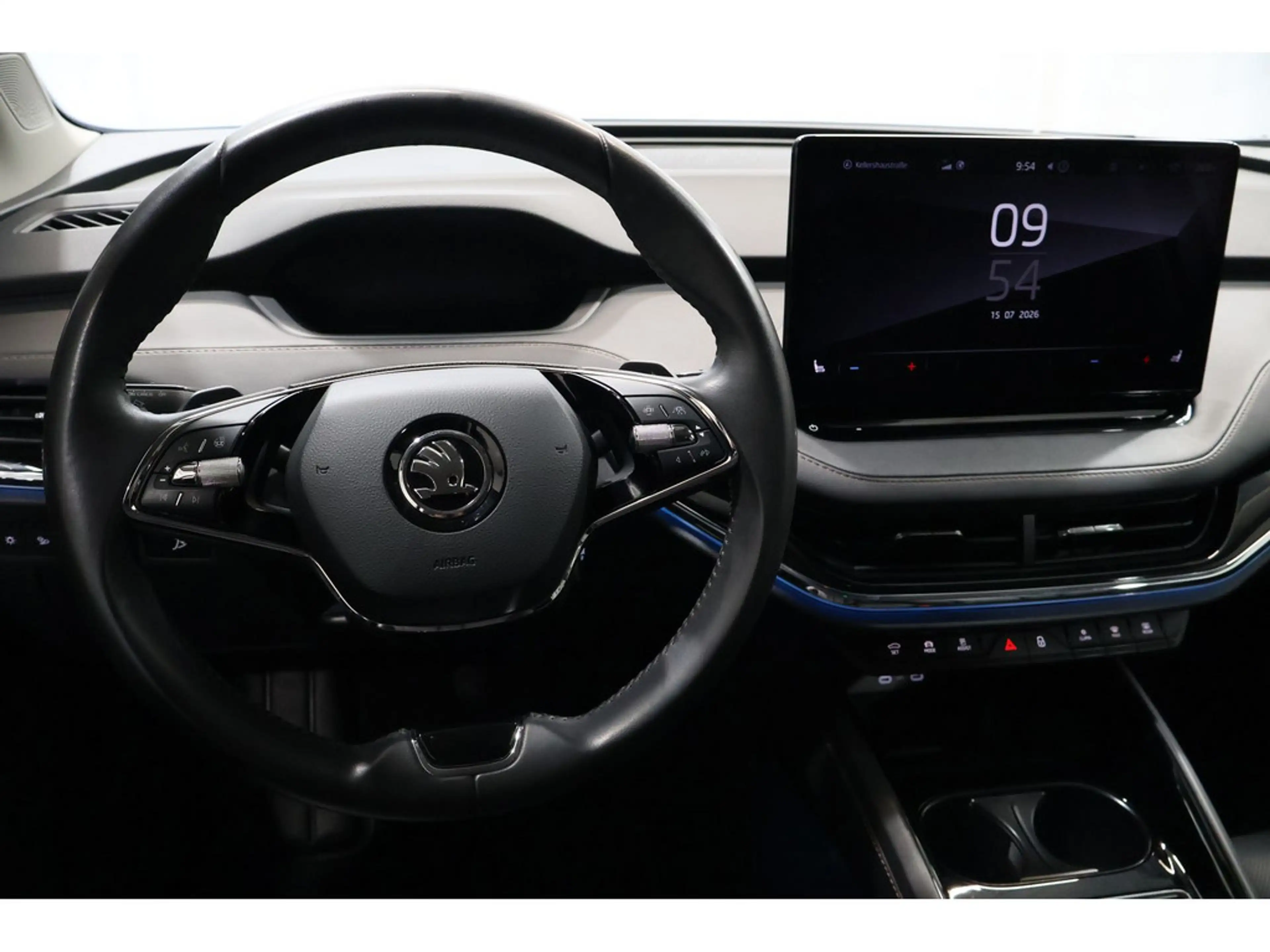 Skoda Enyaq 80 Suite Matrix-LED,Cam,Tempomat,Navi,D — photo 9