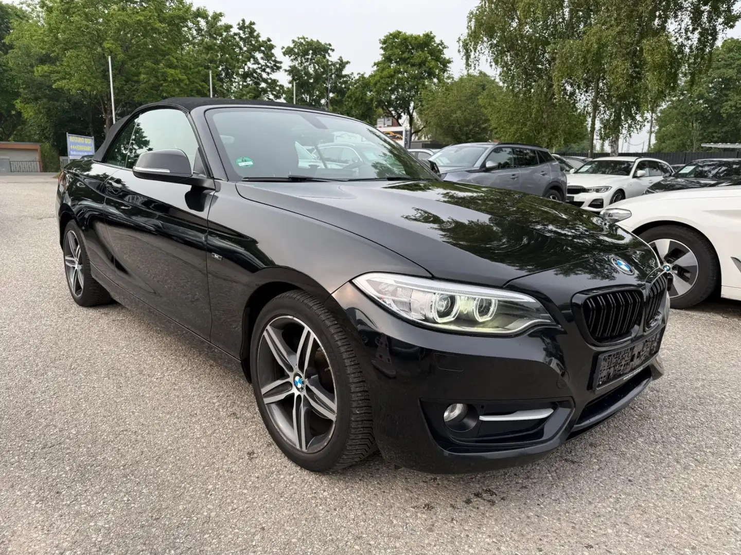 BMW 220 i Cabrio Automatik Sport Line Nero - 2
