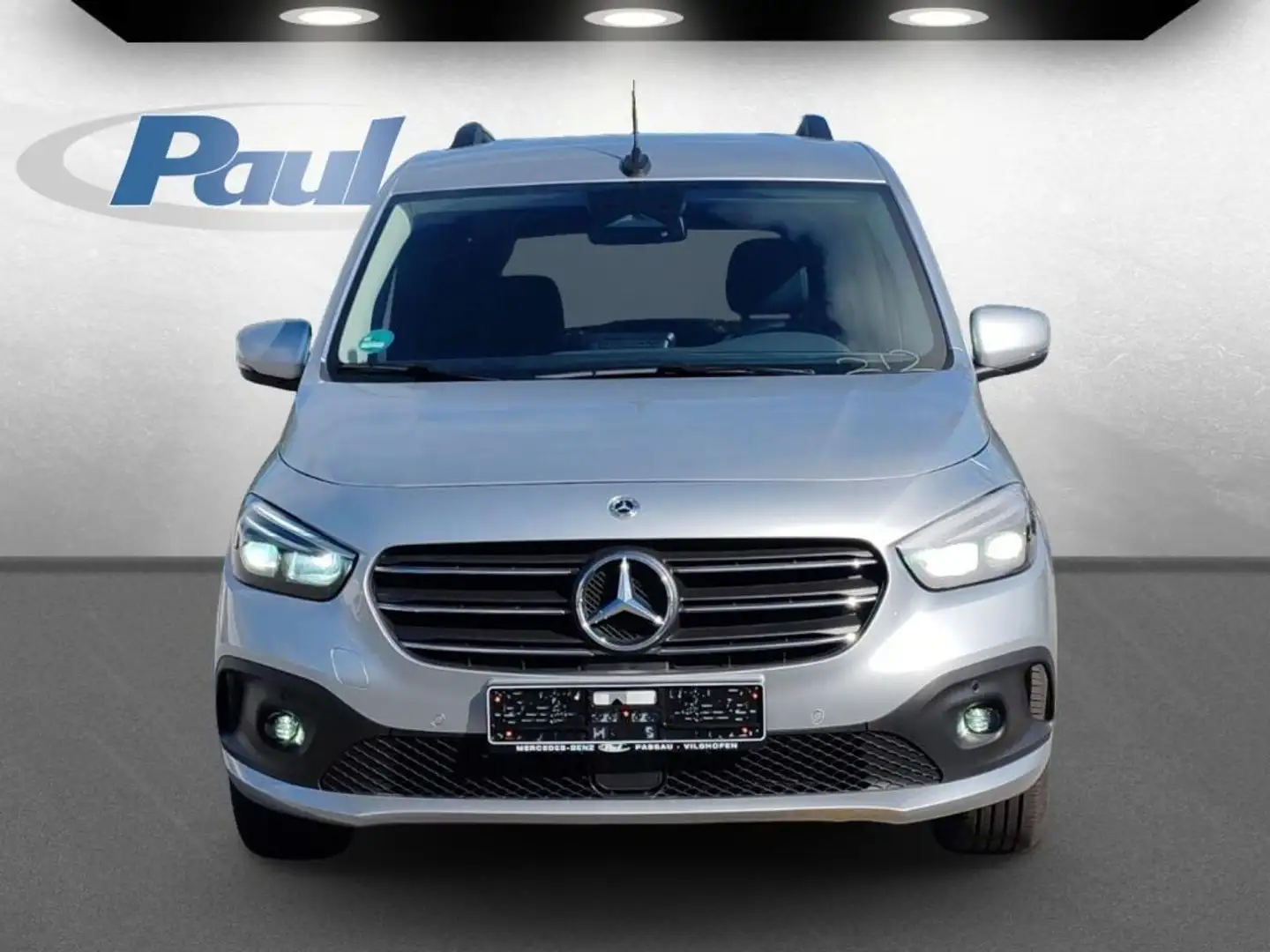 Mercedes-Benz Clase T T 180 d Progressive Edition Navi+Kam+7G+LED+SHZ Plateado - 2