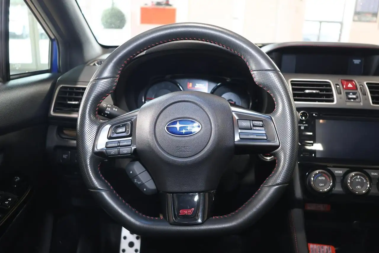 Subaru WRX снимка Subaru WRX
