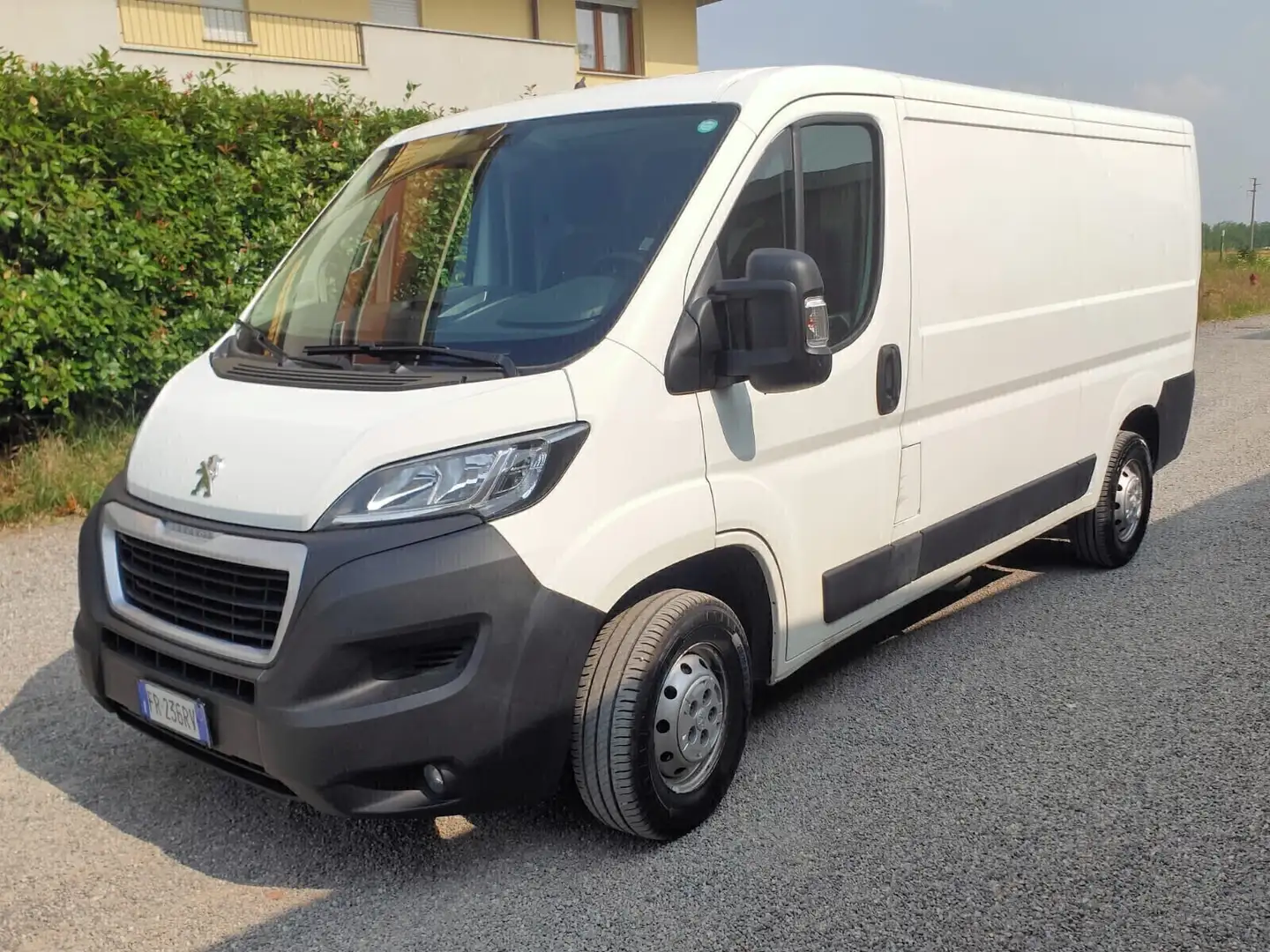 Peugeot Boxer 2.0 BlueHDi 130CV PM-TN Furgone Blanc - 1