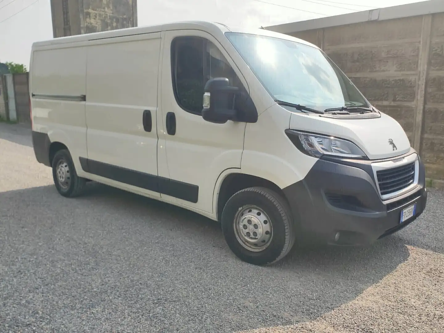 Peugeot Boxer 2.0 BlueHDi 130CV PM-TN Furgone Blanc - 2