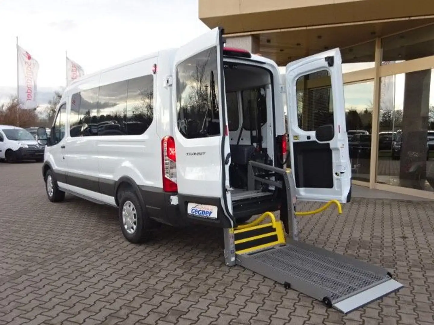 Ford Transit 350L3H2 Trend KMP Lift Stndhzg GRA Kam Weiß - 2